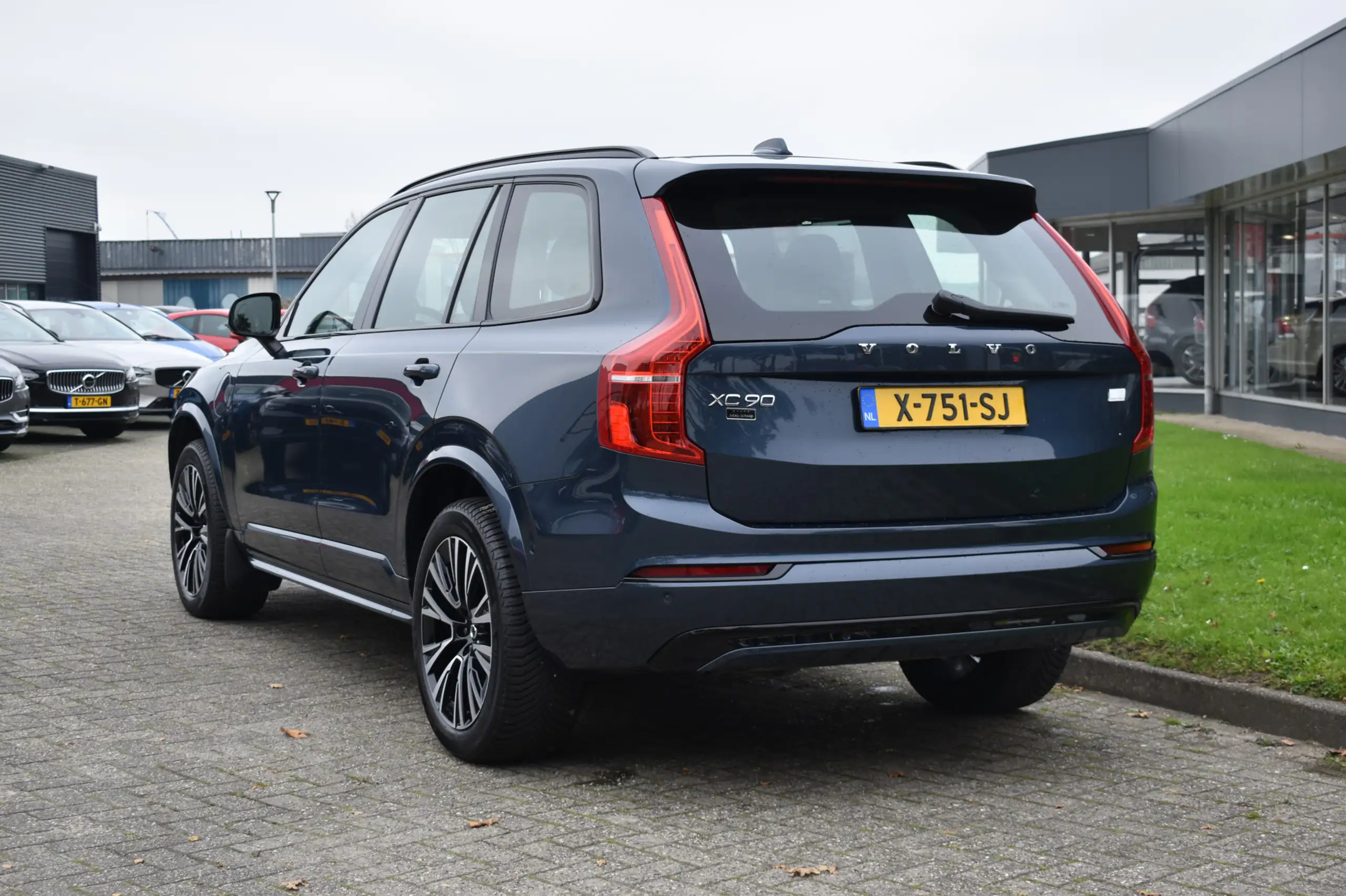 Volvo - XC90