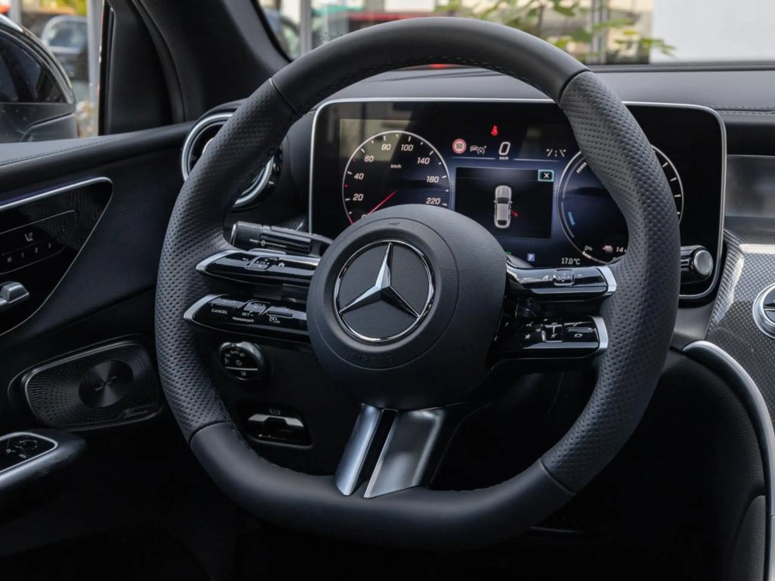 Mercedes-Benz - GLC 300