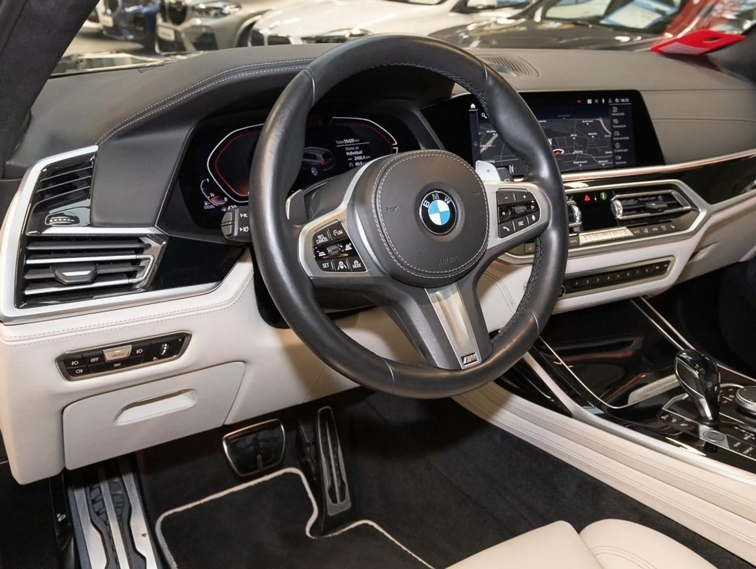 BMW - X7