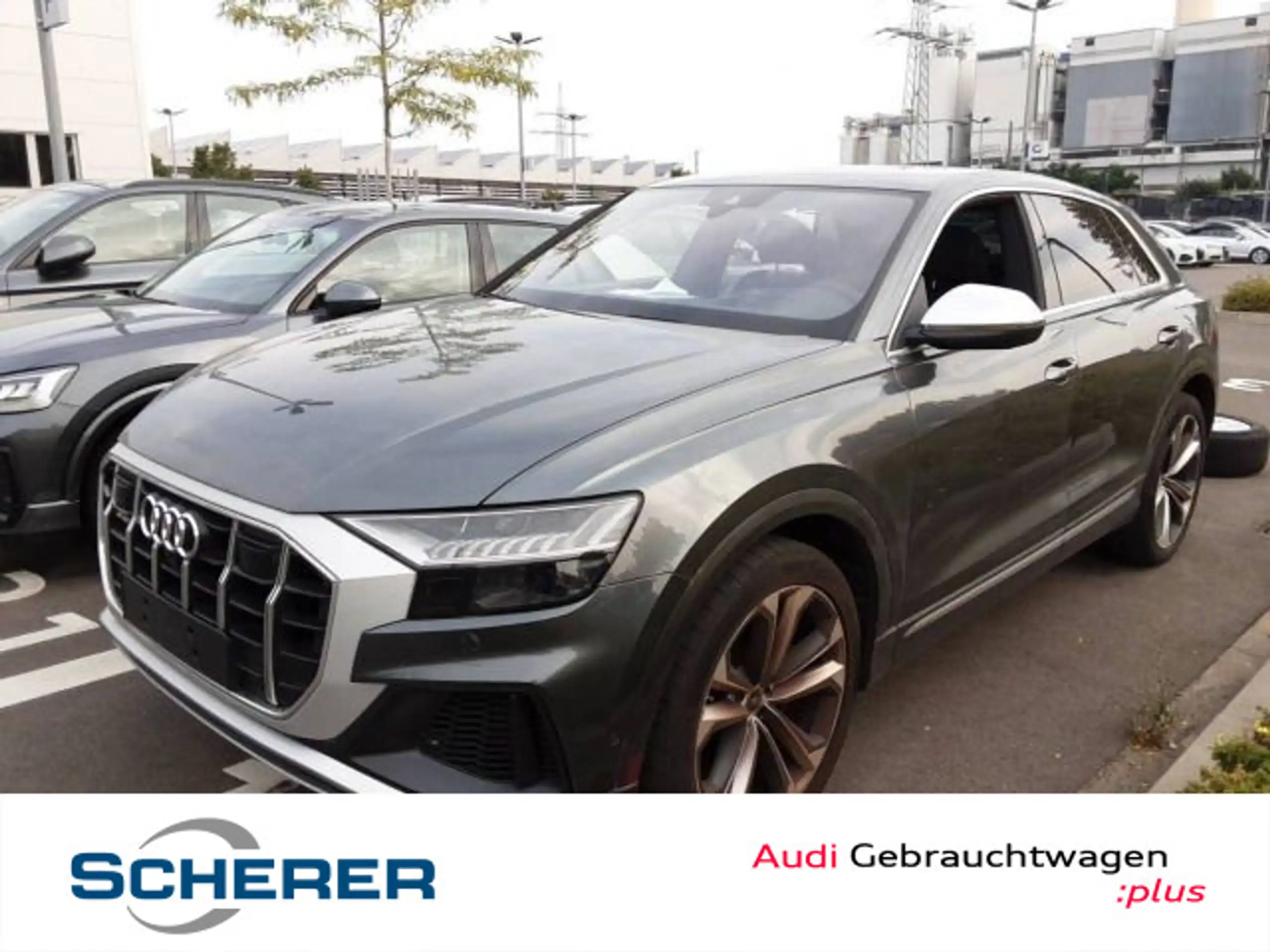 Audi - SQ8