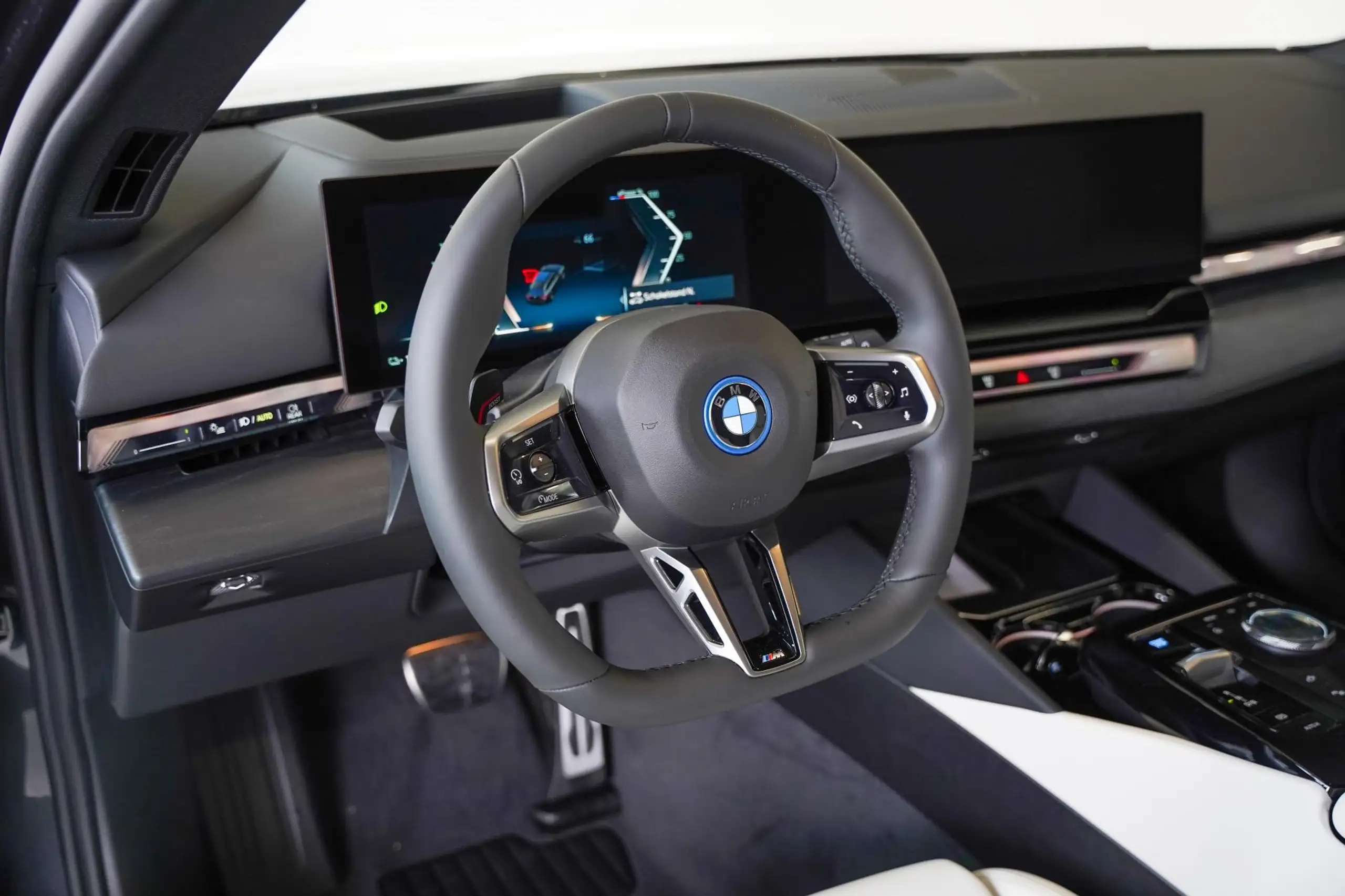 BMW - i5