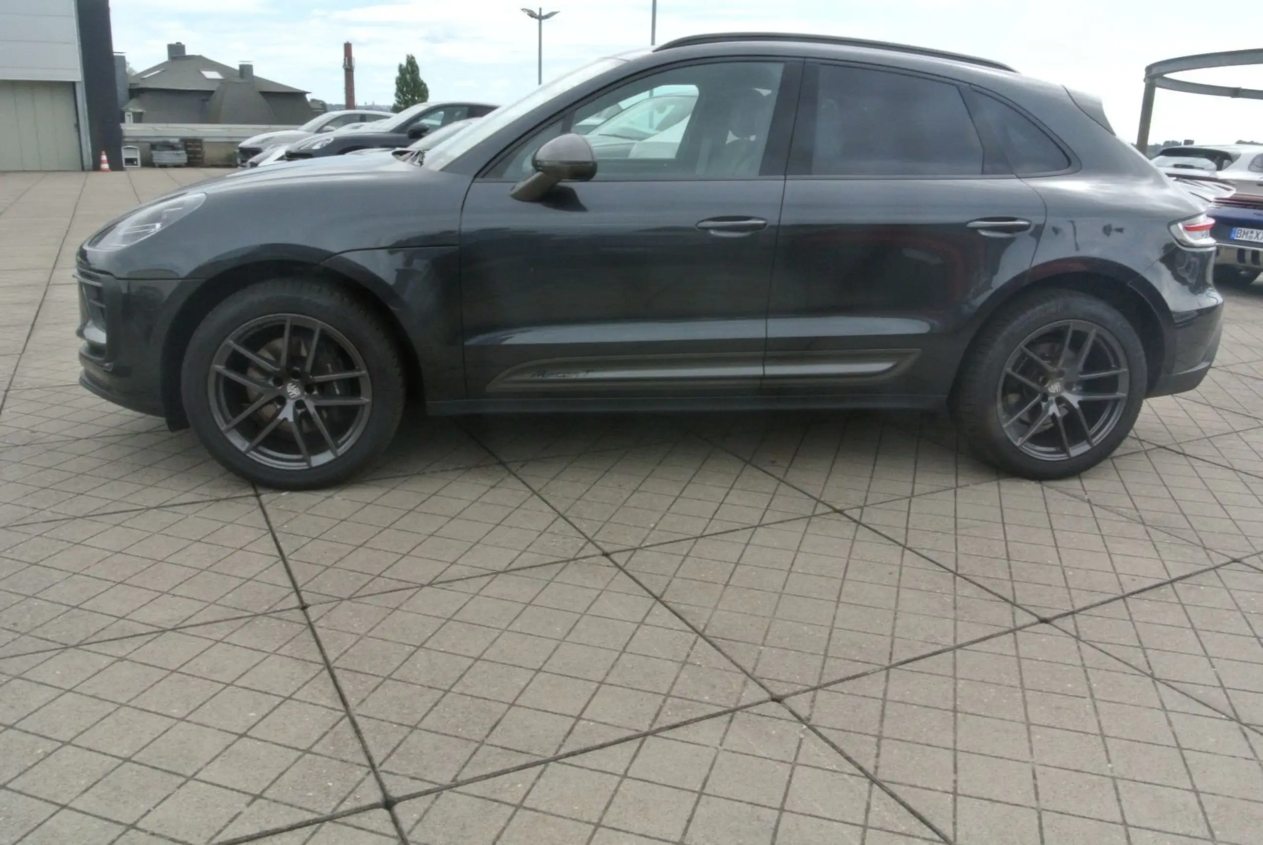 Porsche - Macan