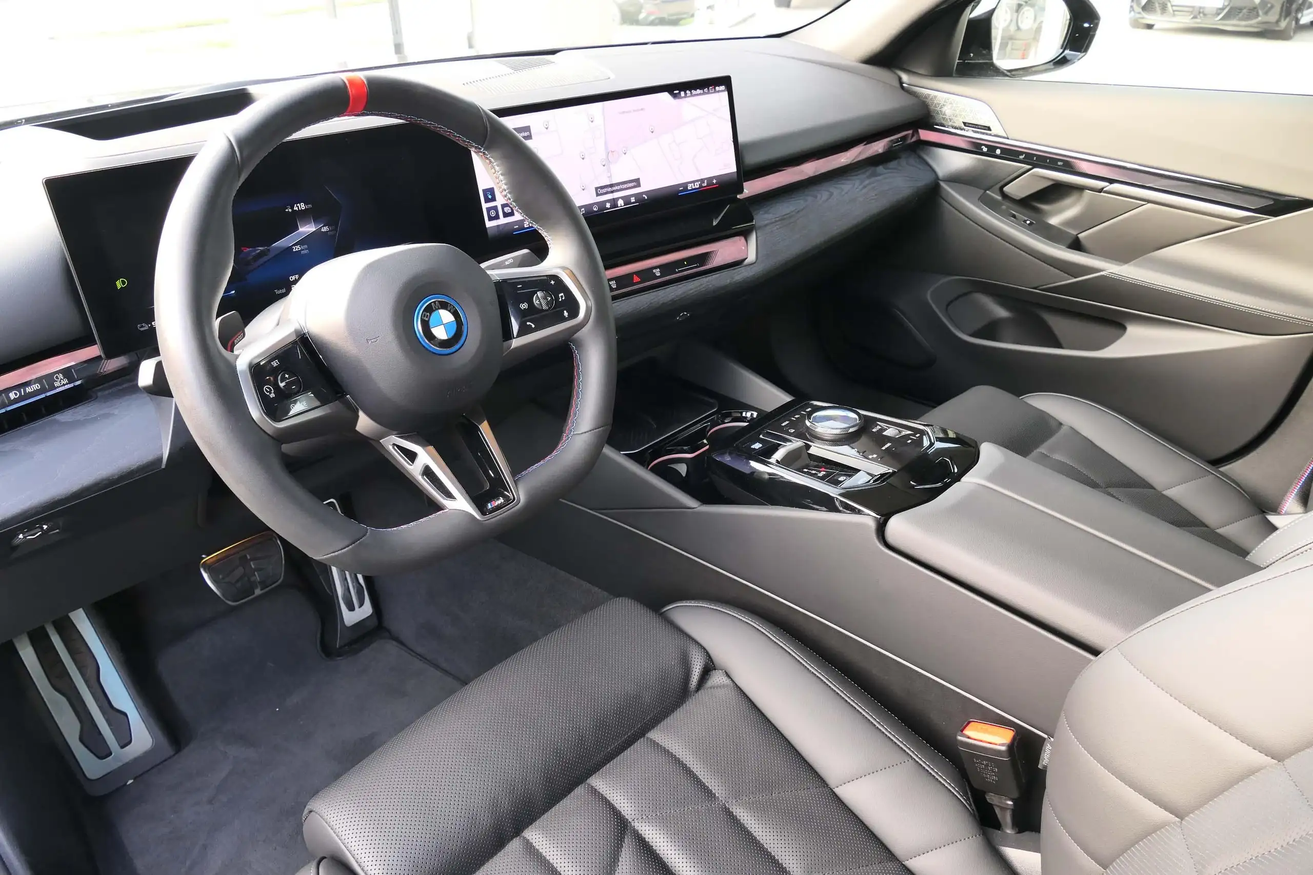 BMW - i5