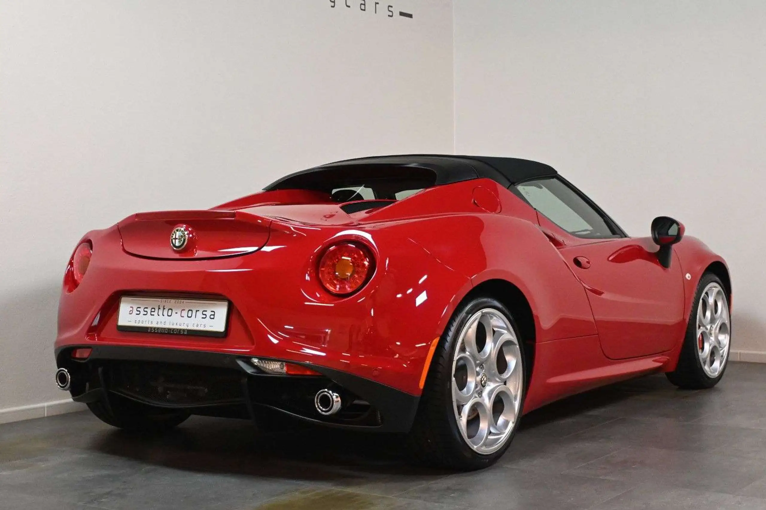 Alfa Romeo - 4C