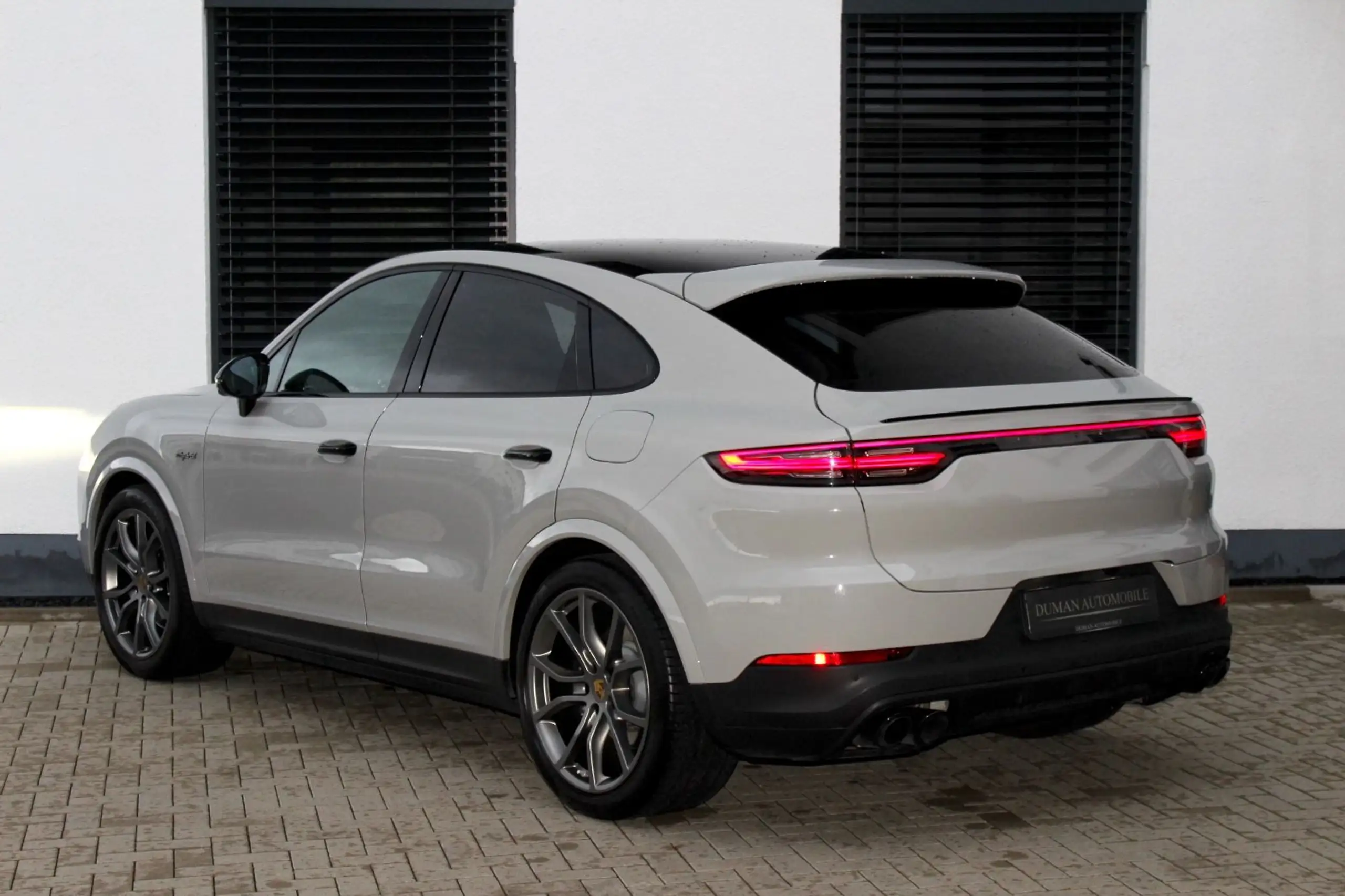 Porsche - Cayenne