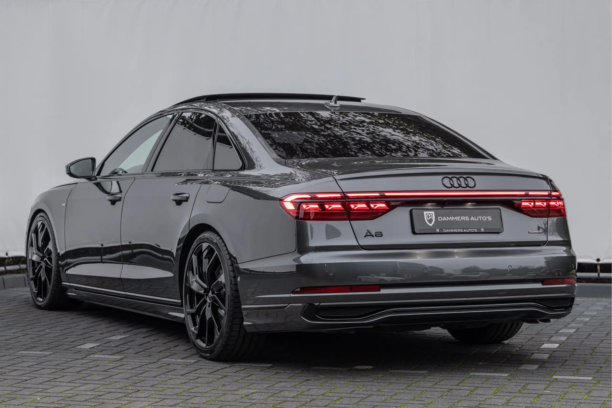 Audi - A8