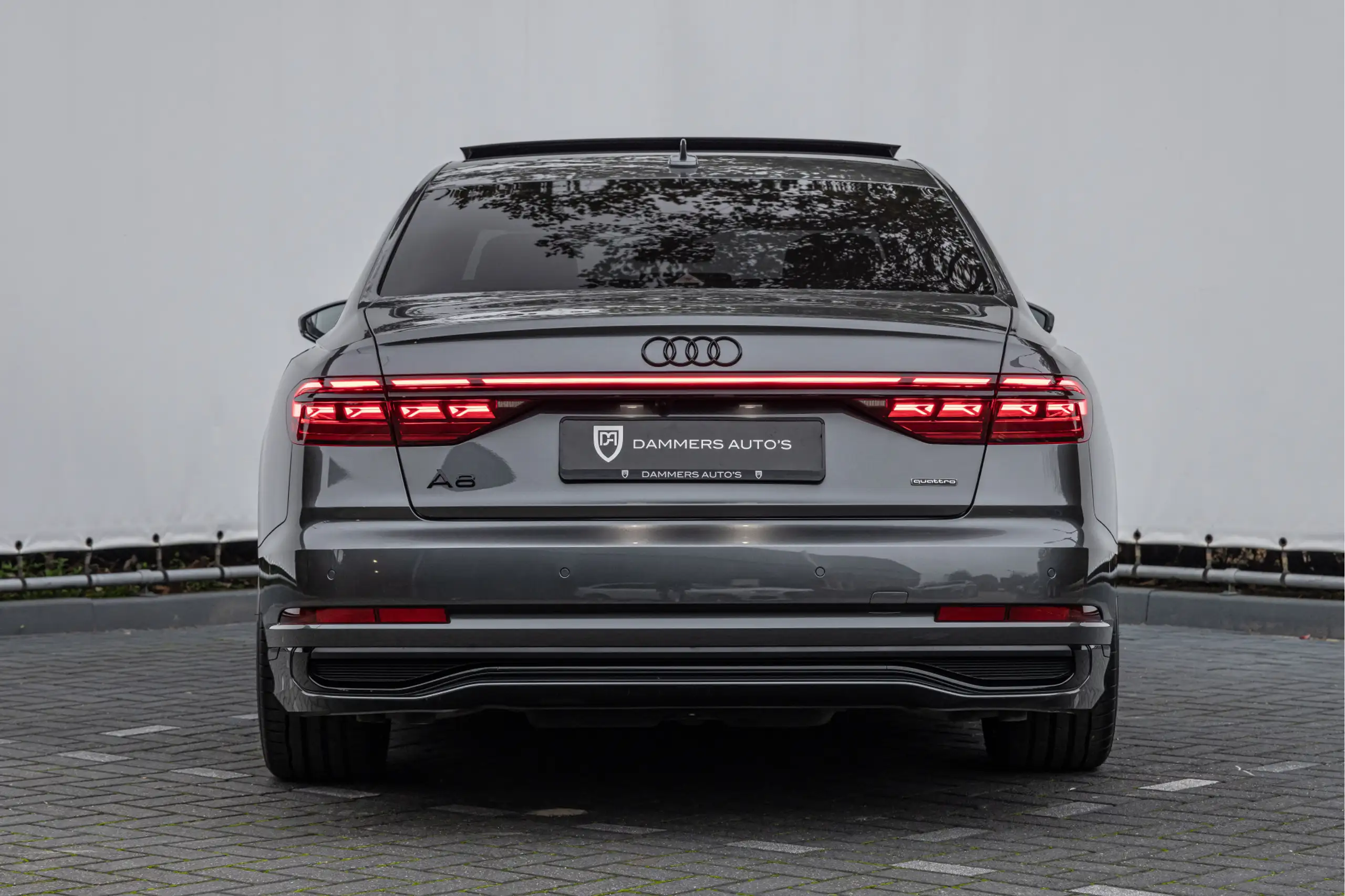 Audi - A8