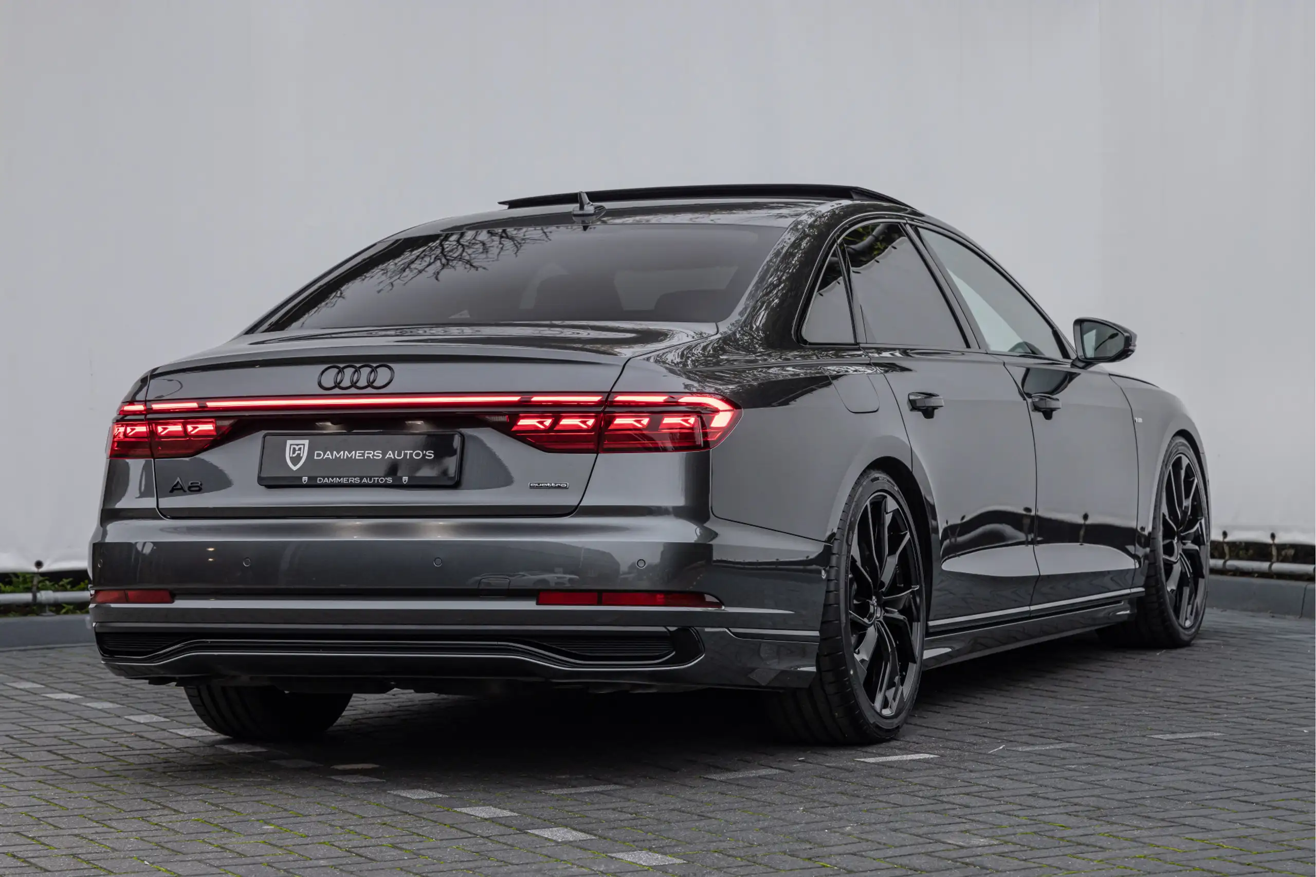 Audi - A8