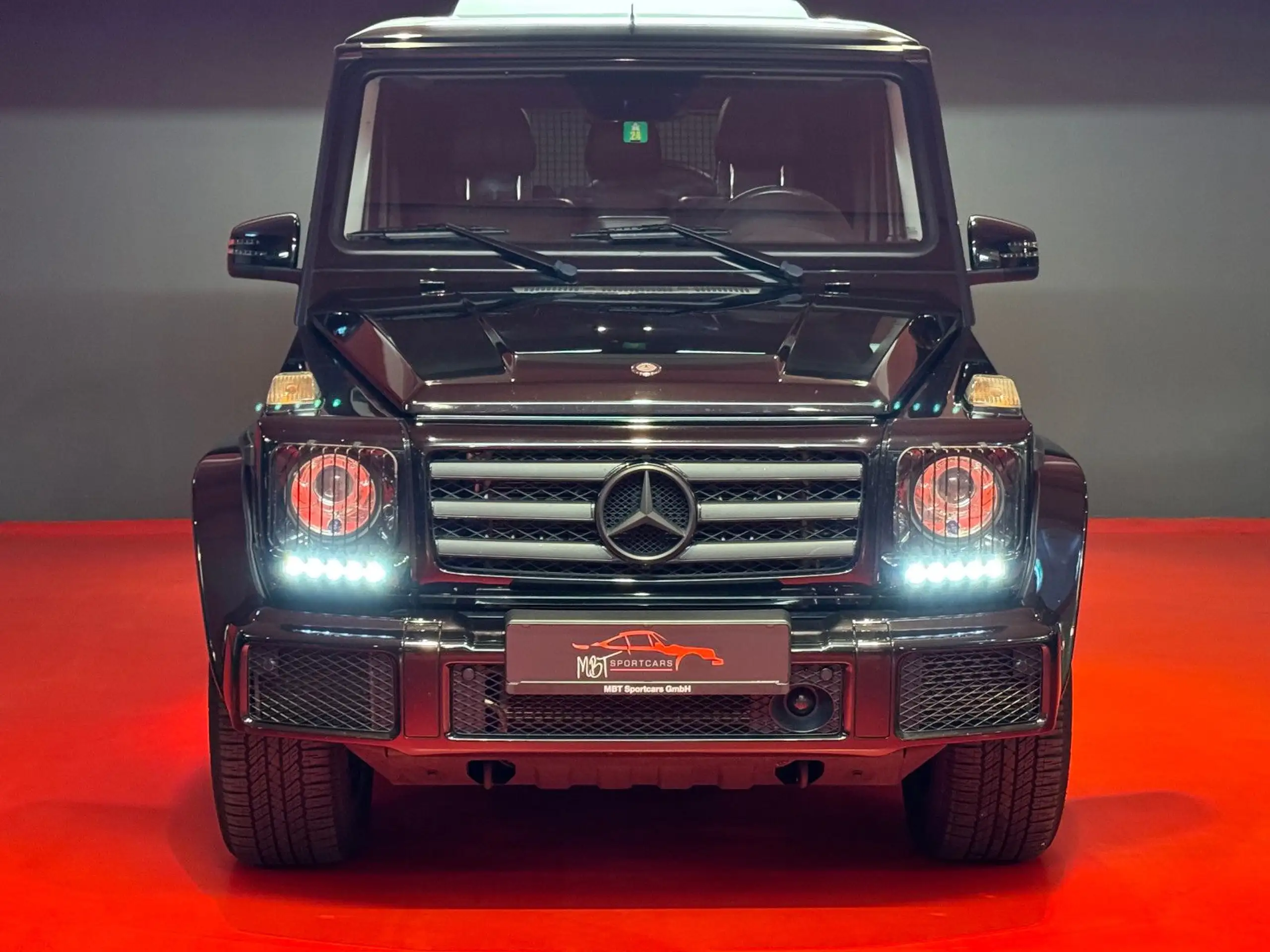 Mercedes-Benz - G 500