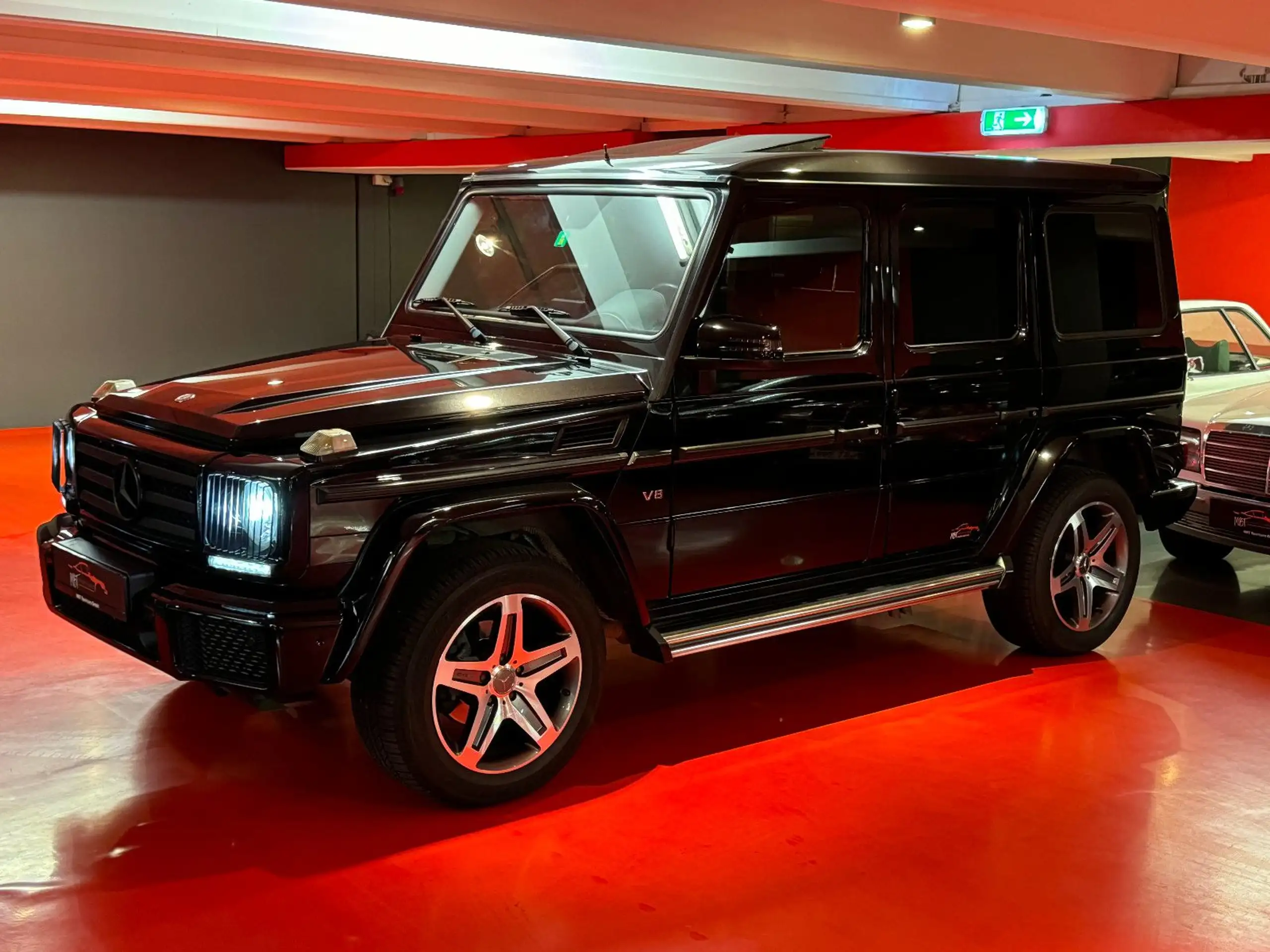 Mercedes-Benz - G 500