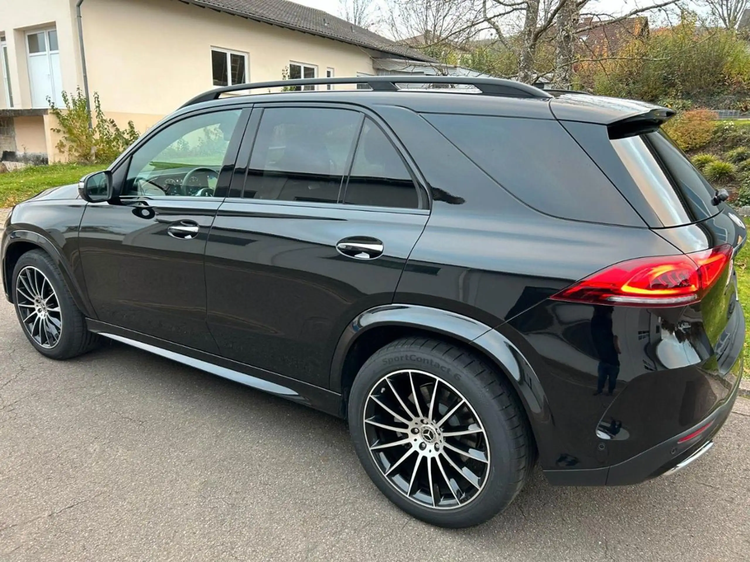 Mercedes-Benz - GLE 300