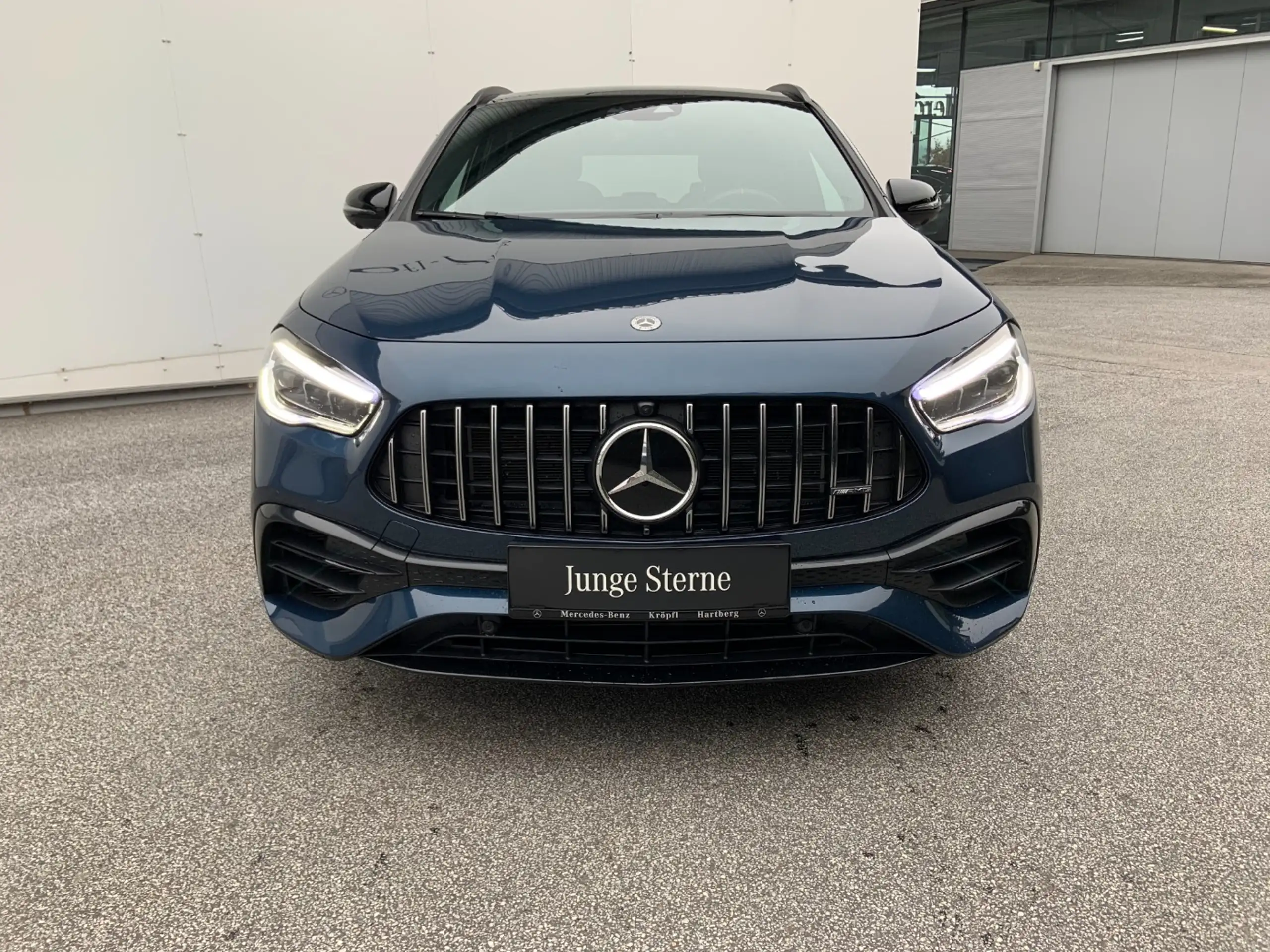 Mercedes-Benz - GLA 45 AMG