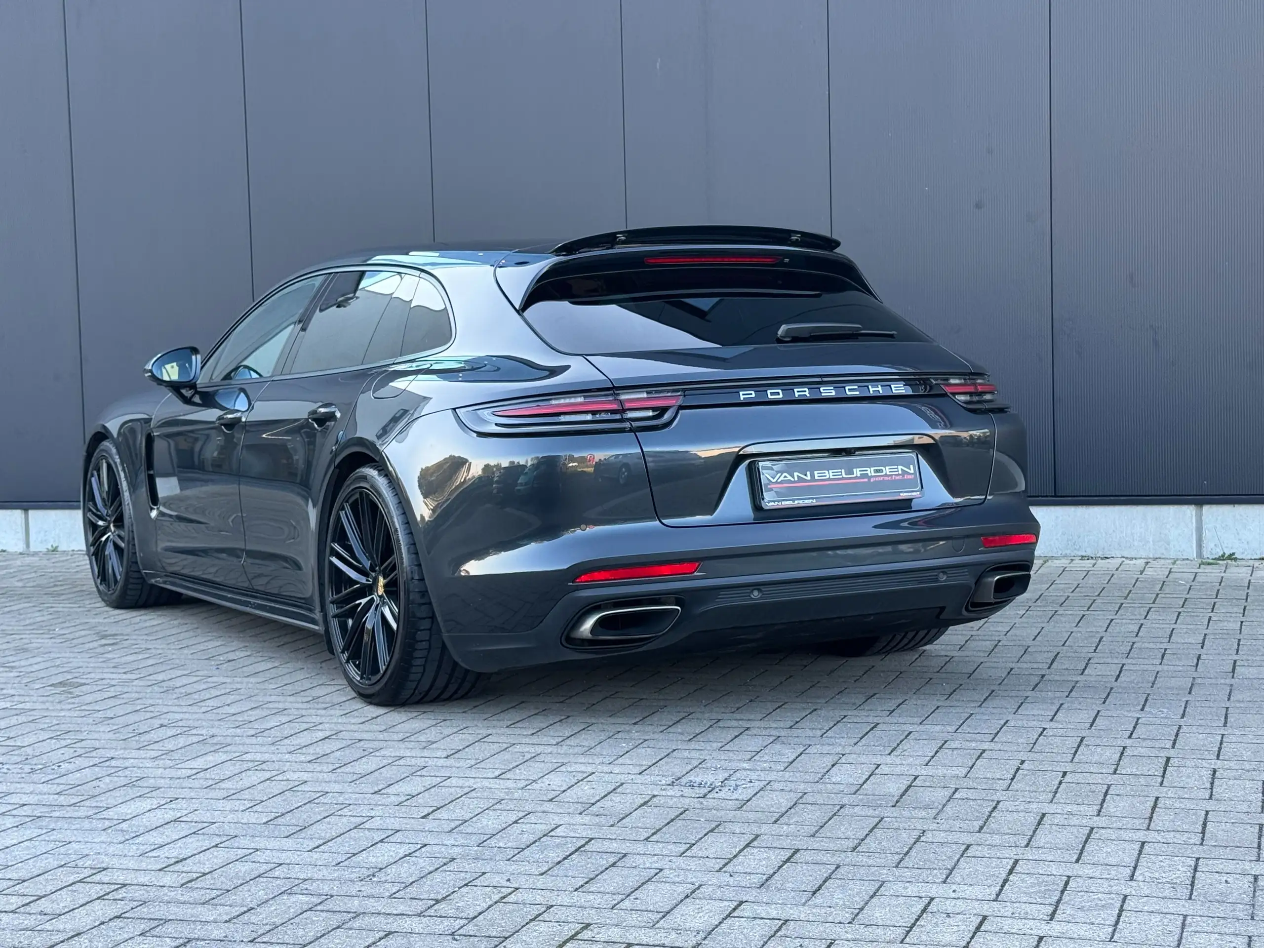 Porsche - Panamera