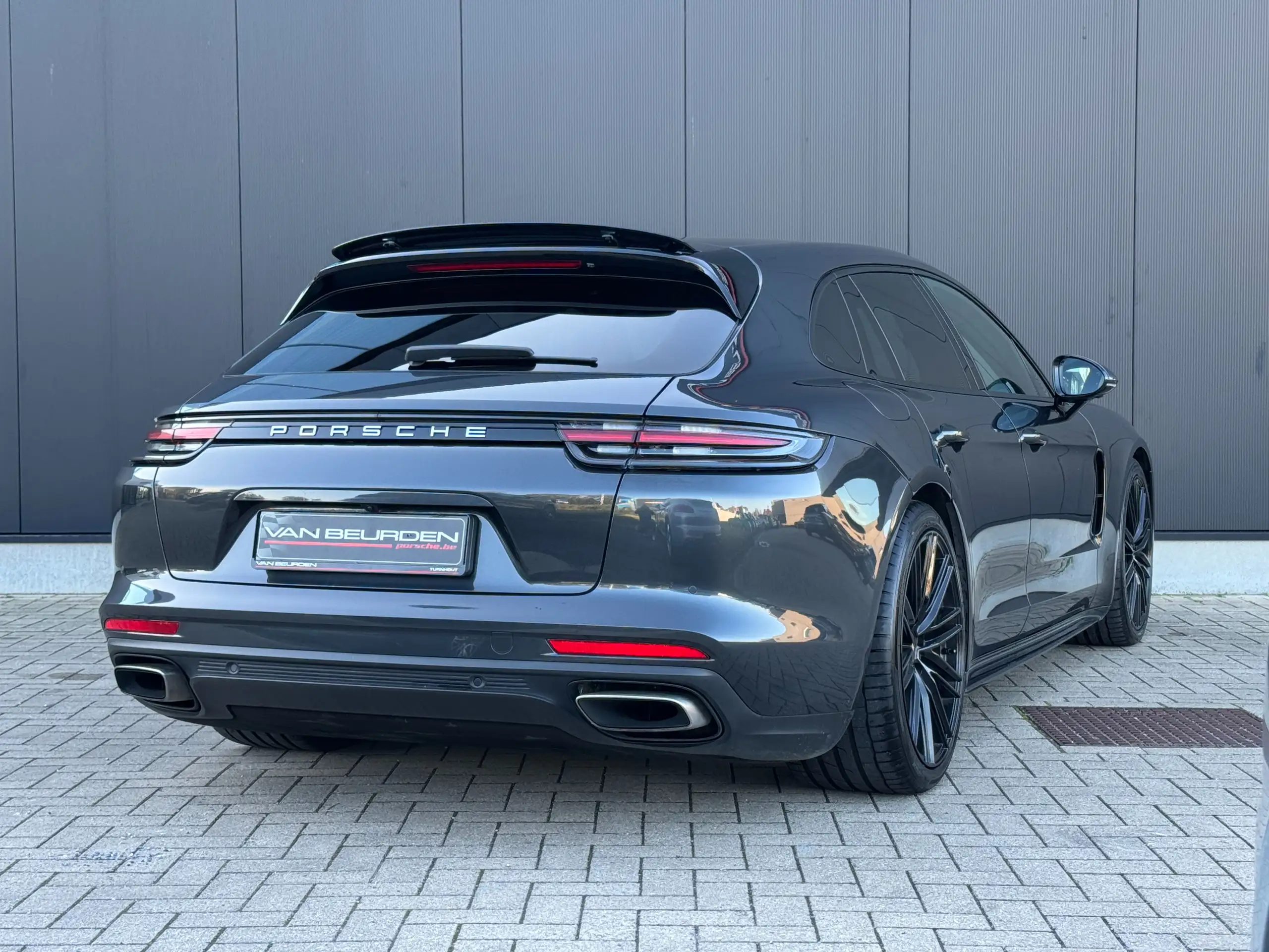 Porsche - Panamera