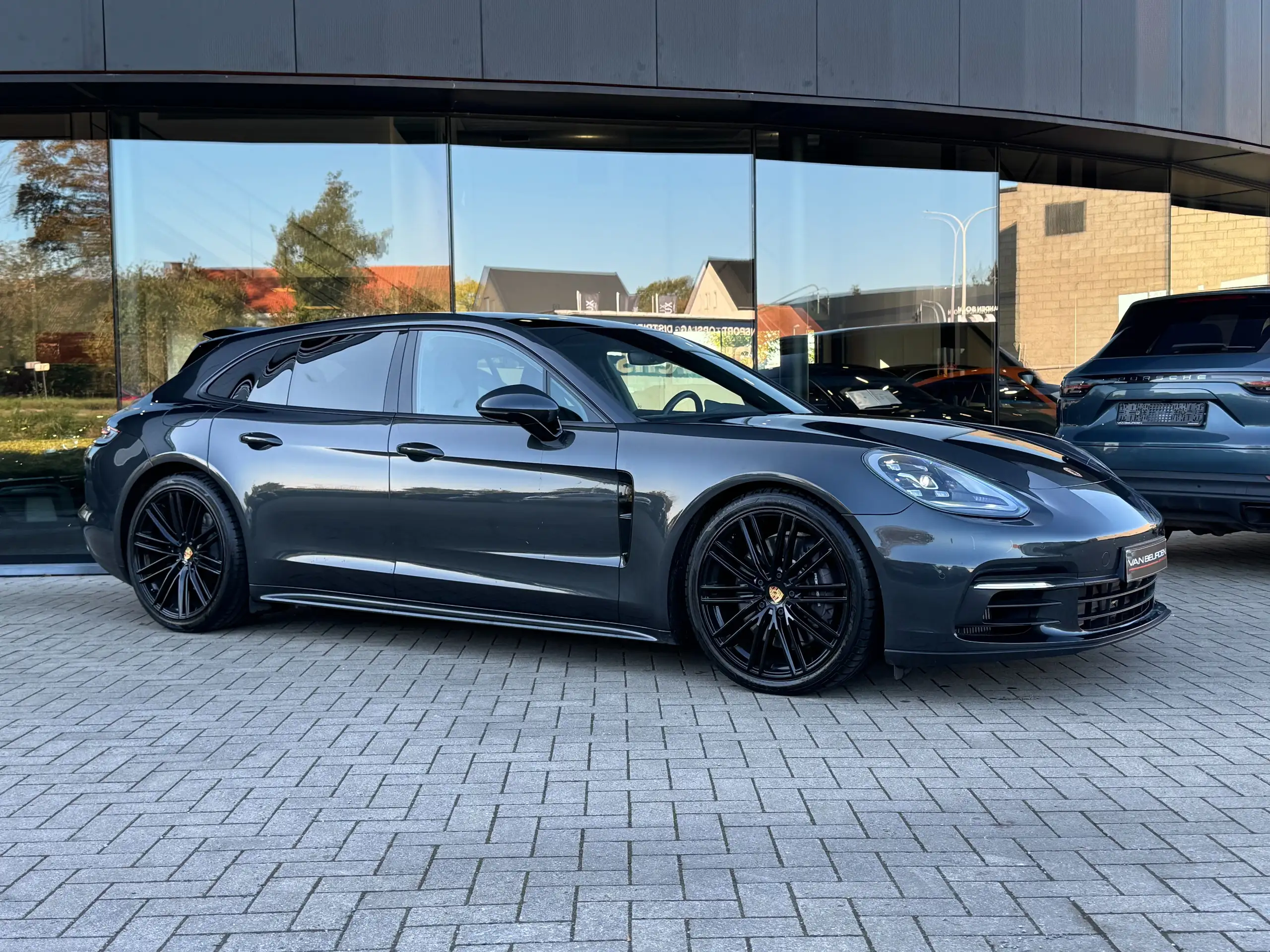 Porsche - Panamera