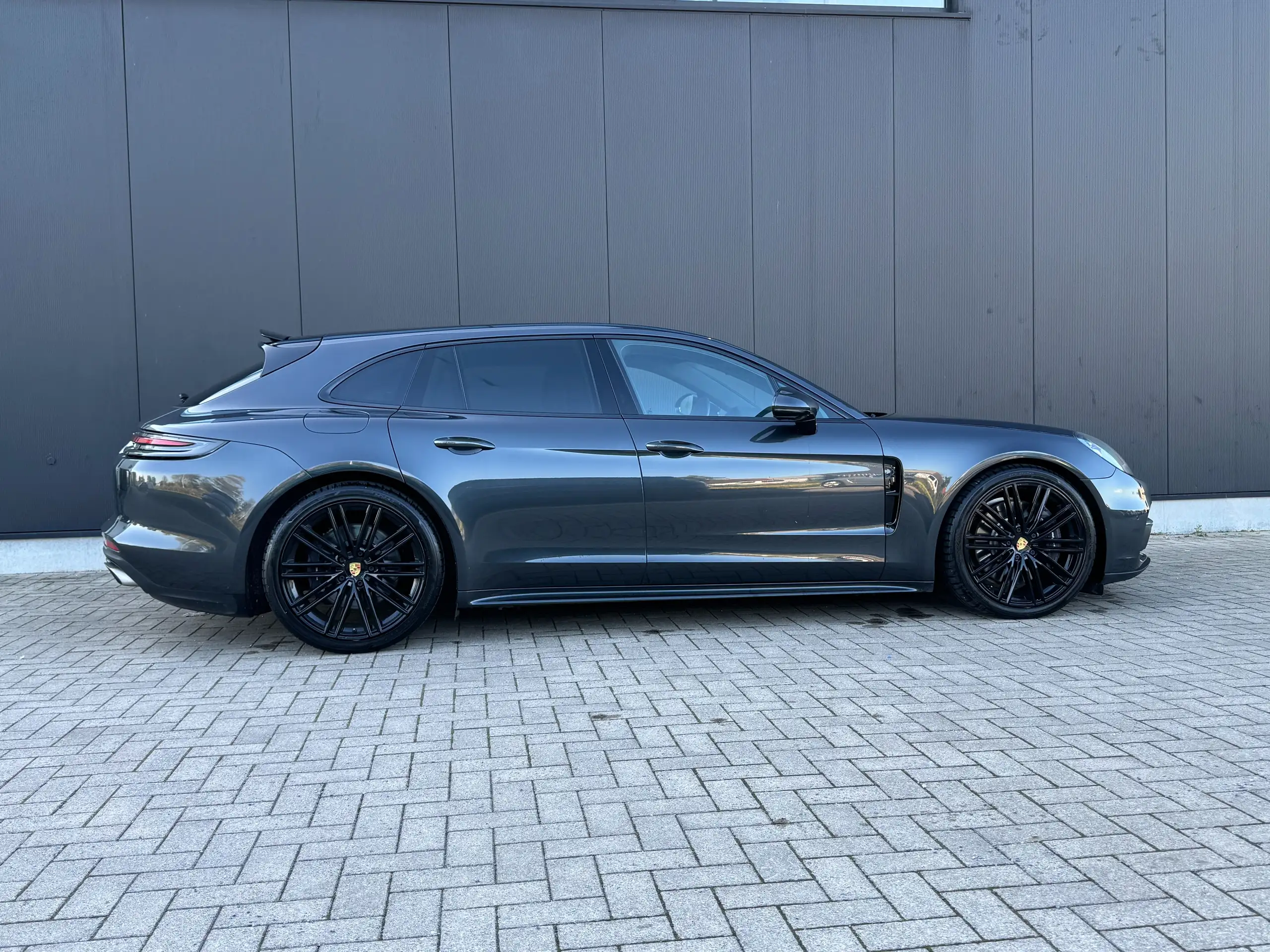 Porsche - Panamera