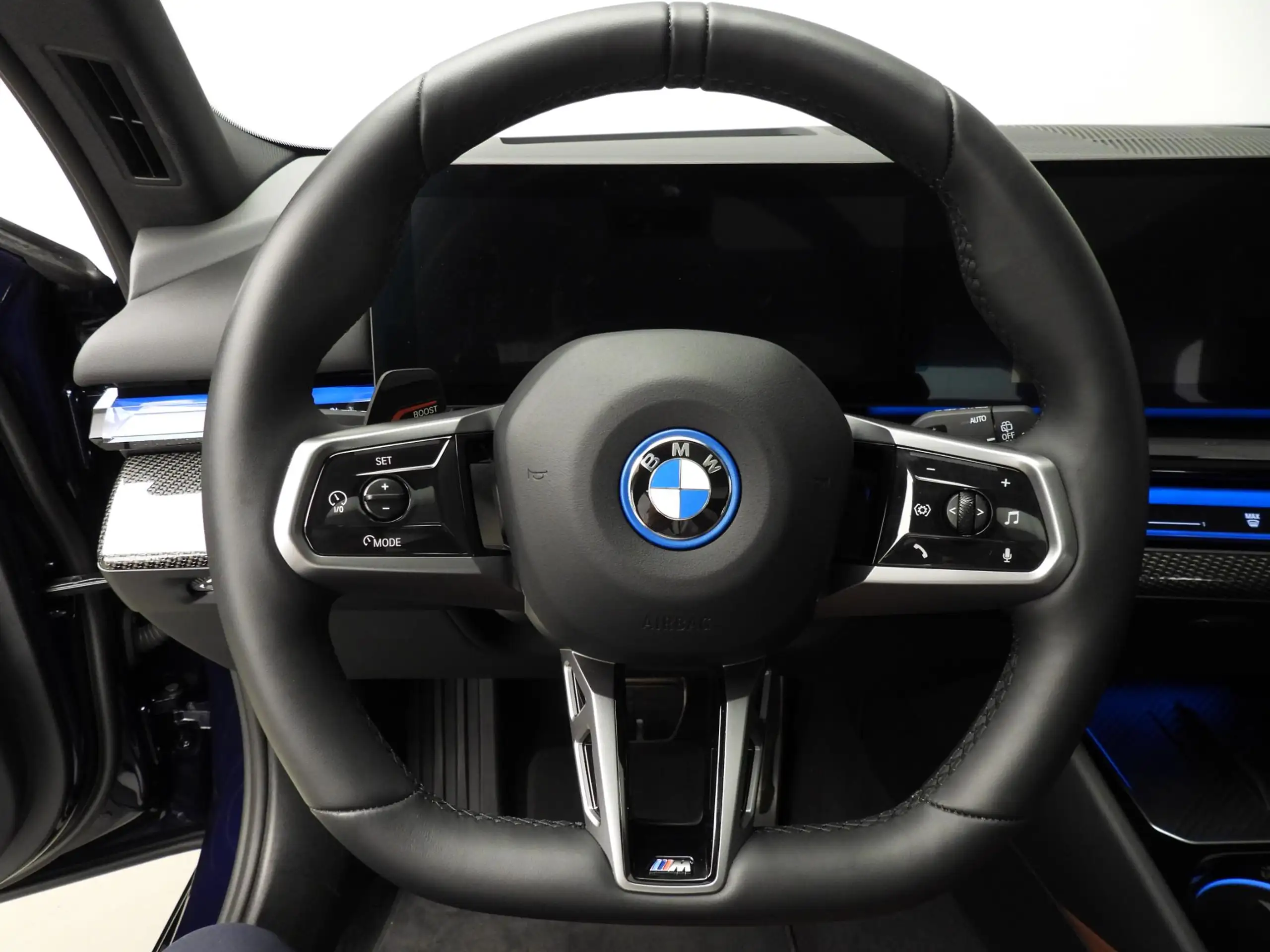 BMW - i5