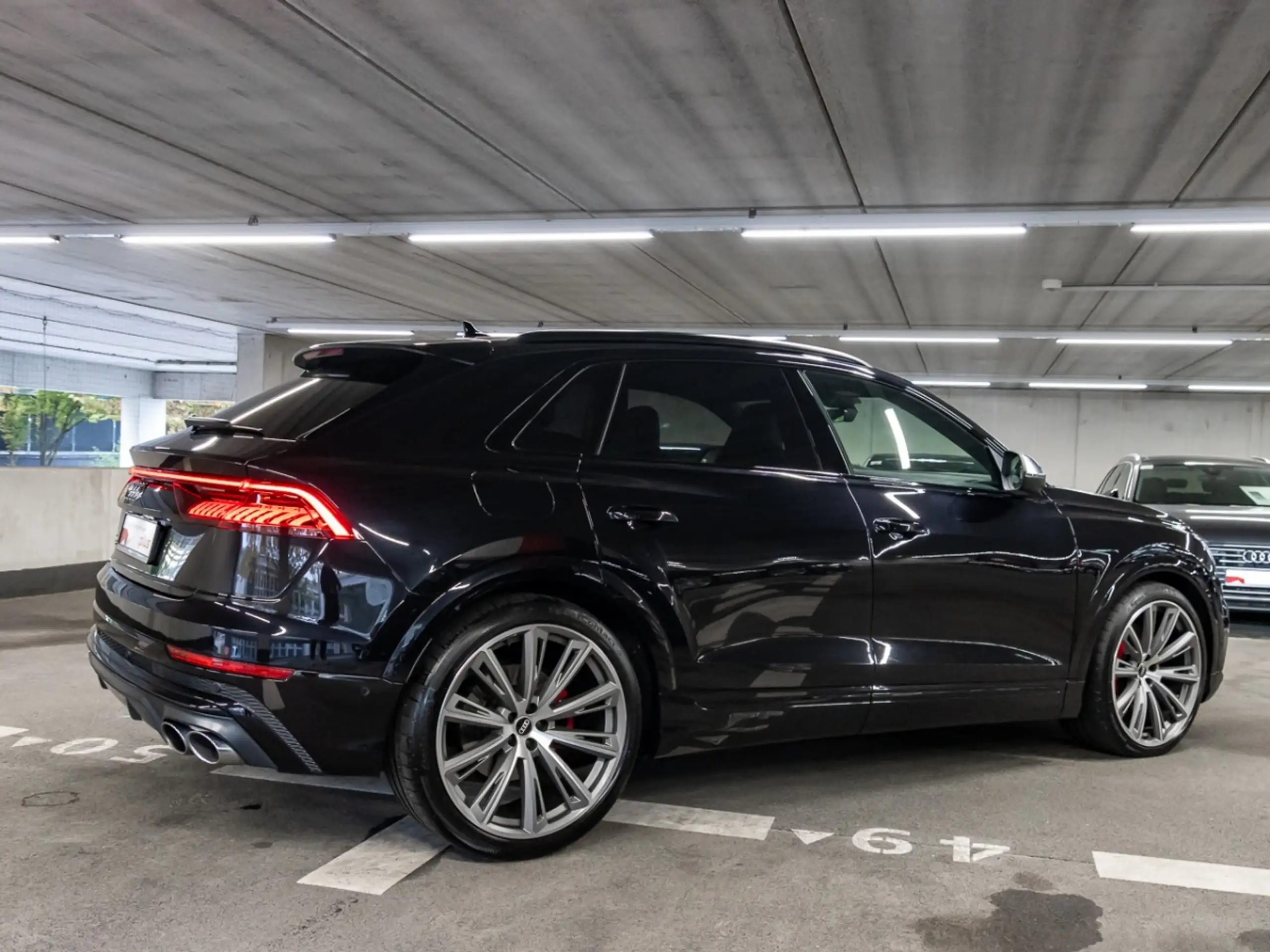 Audi - SQ8