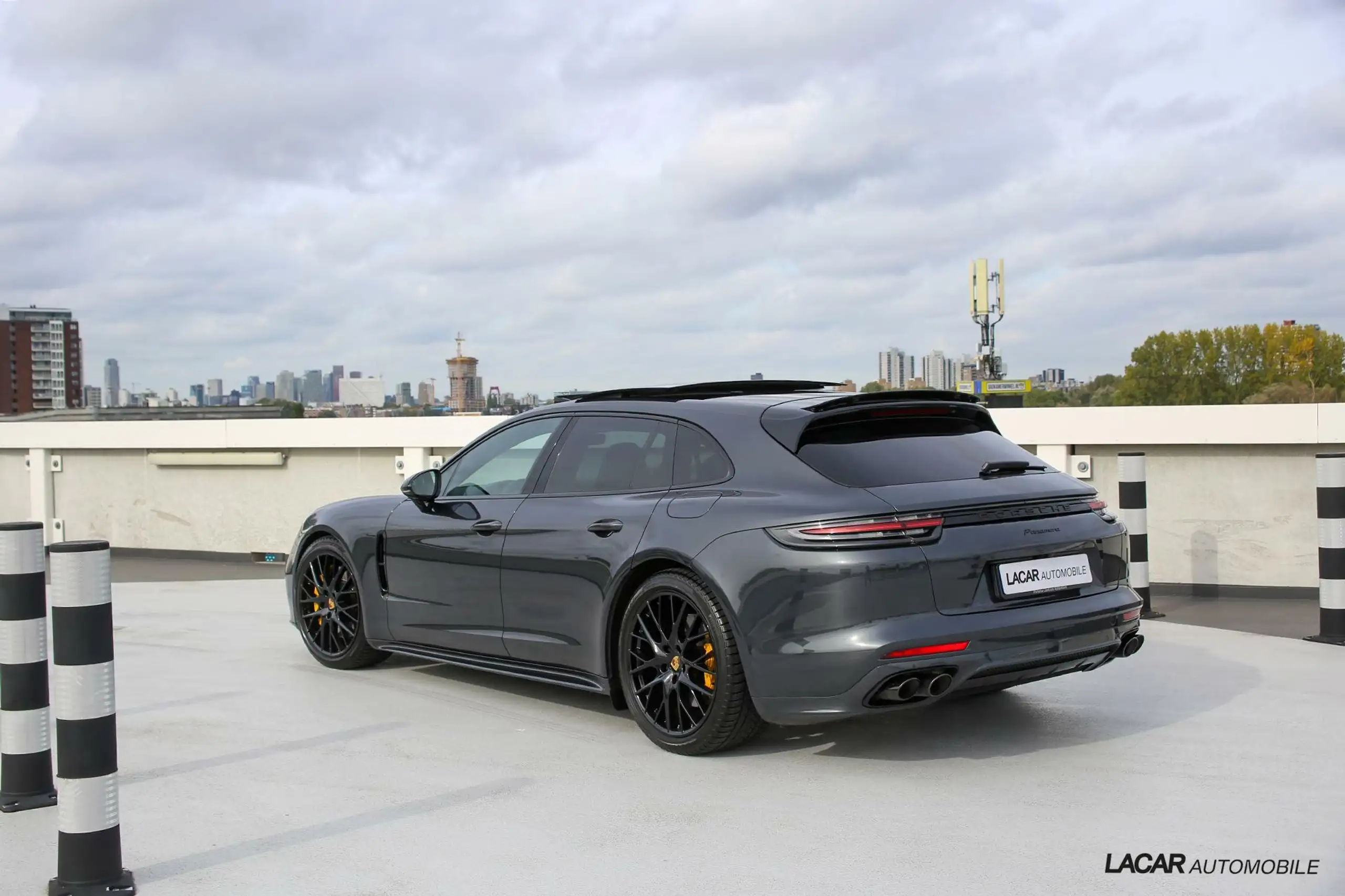 Porsche - Panamera