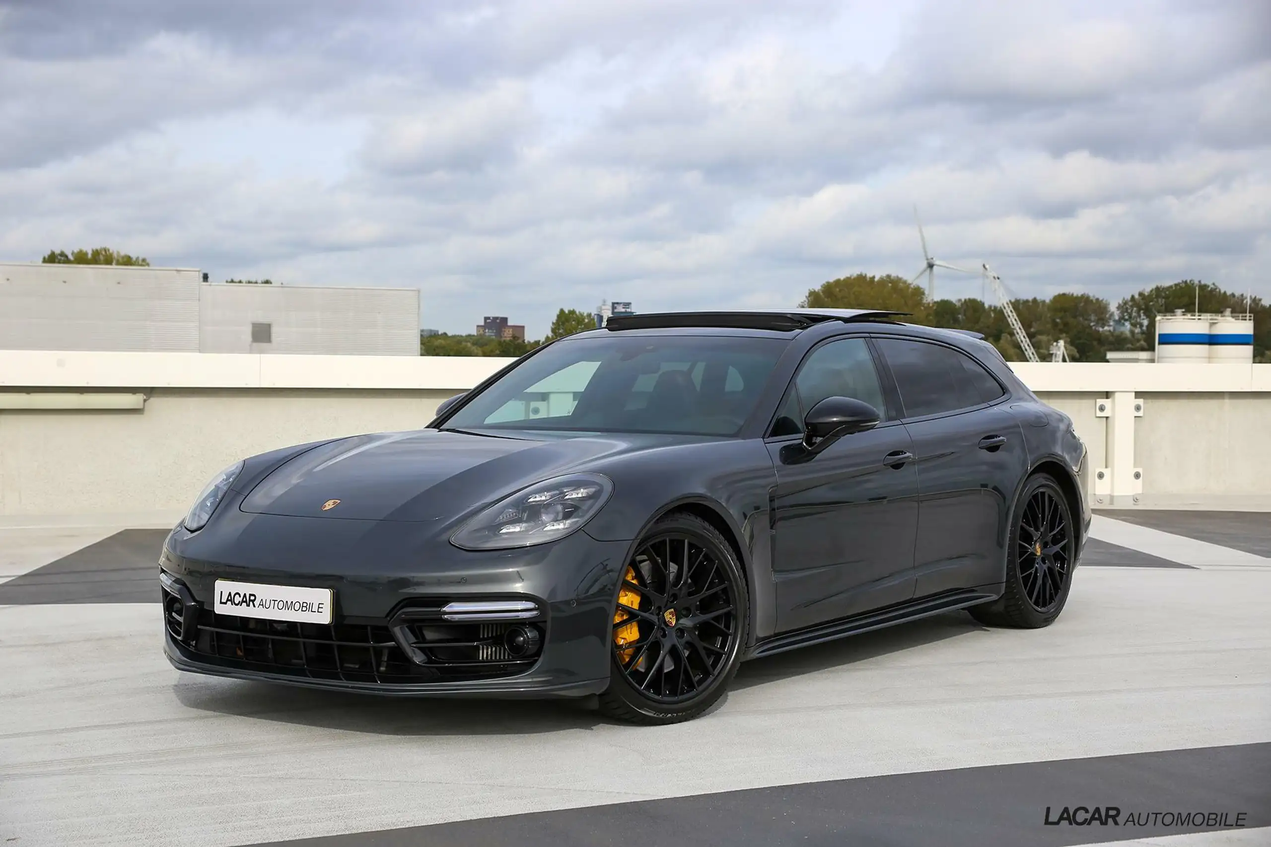 Porsche - Panamera