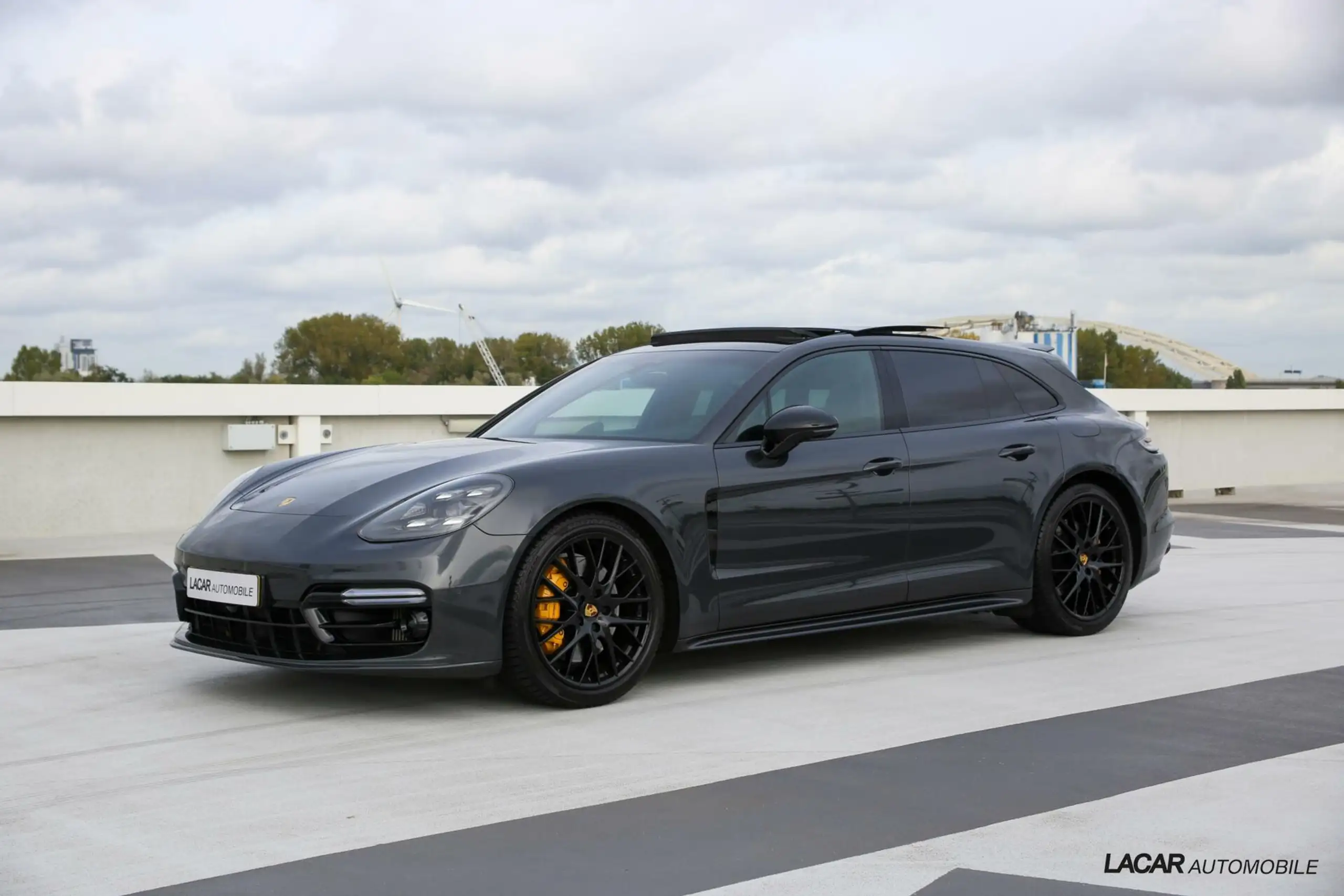 Porsche - Panamera