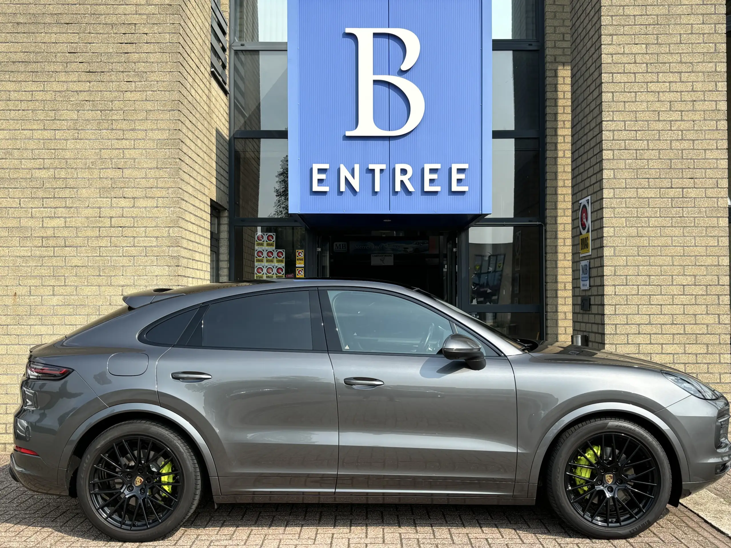 Porsche - Cayenne