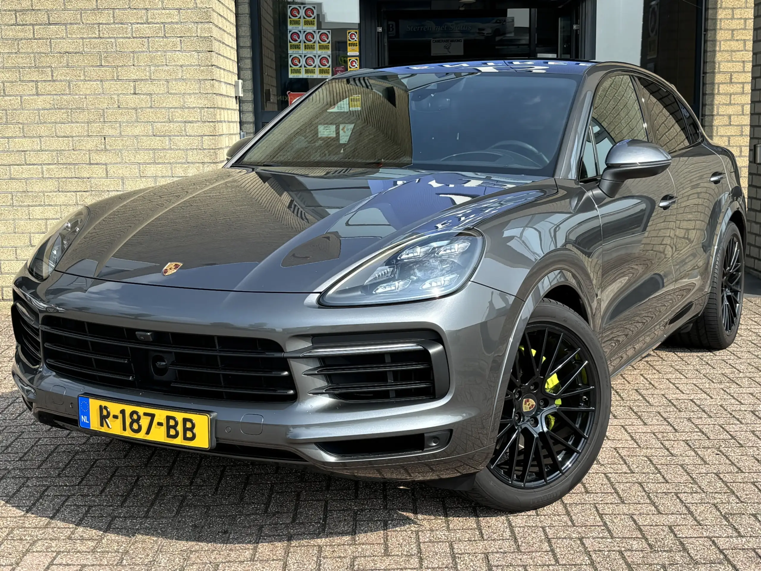 Porsche - Cayenne