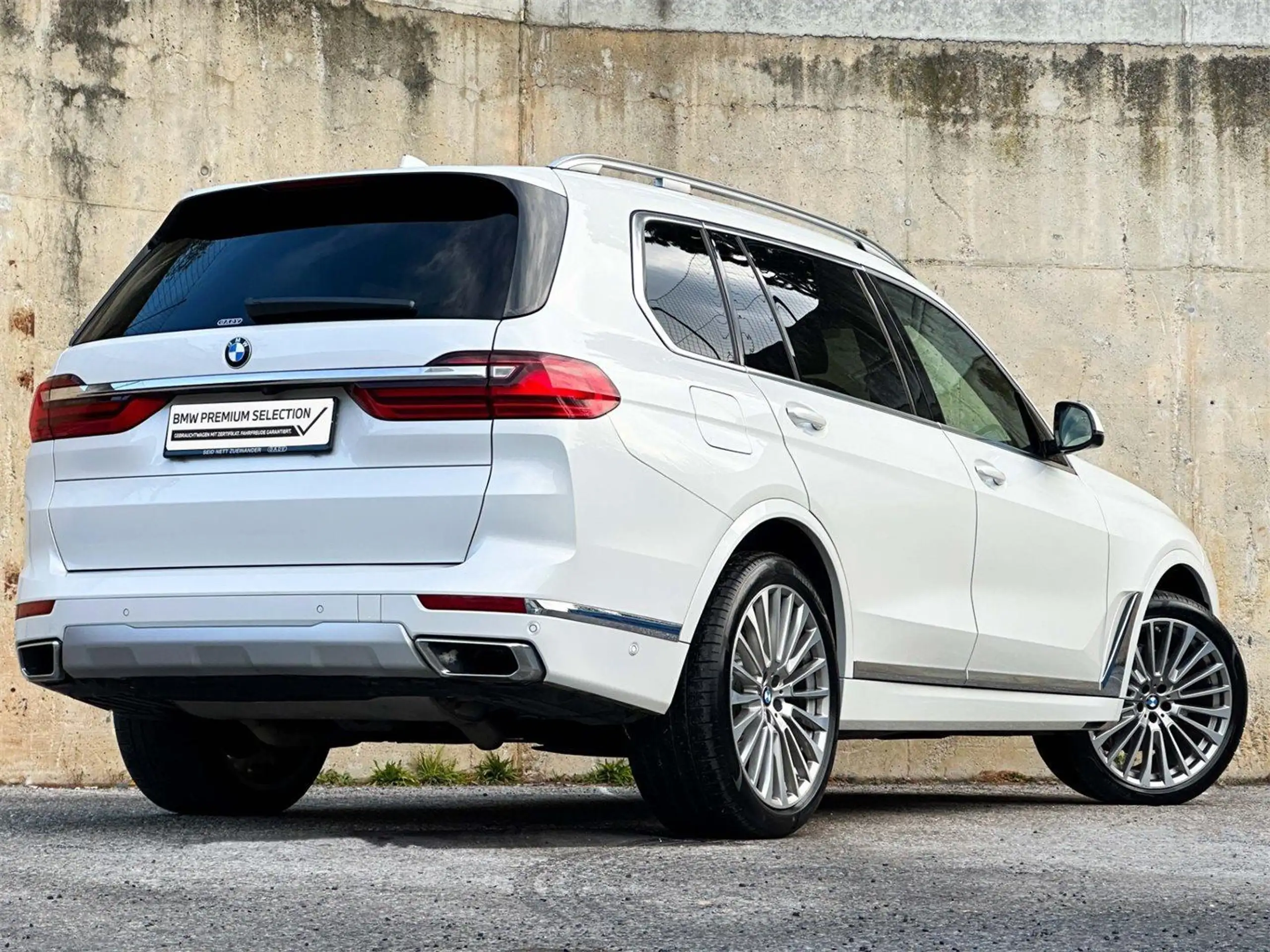 BMW - X7