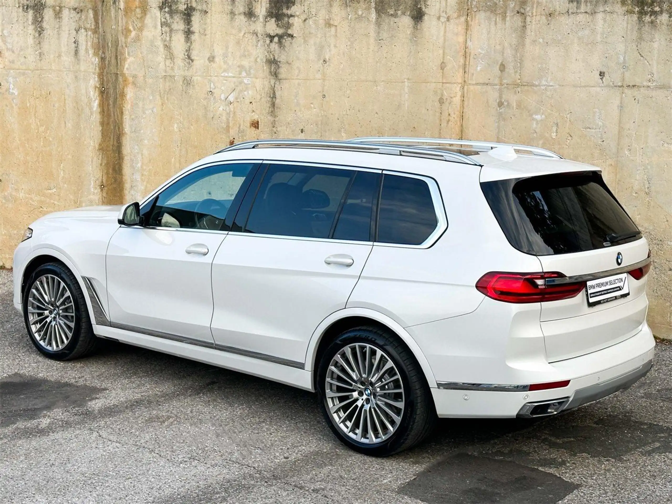 BMW - X7