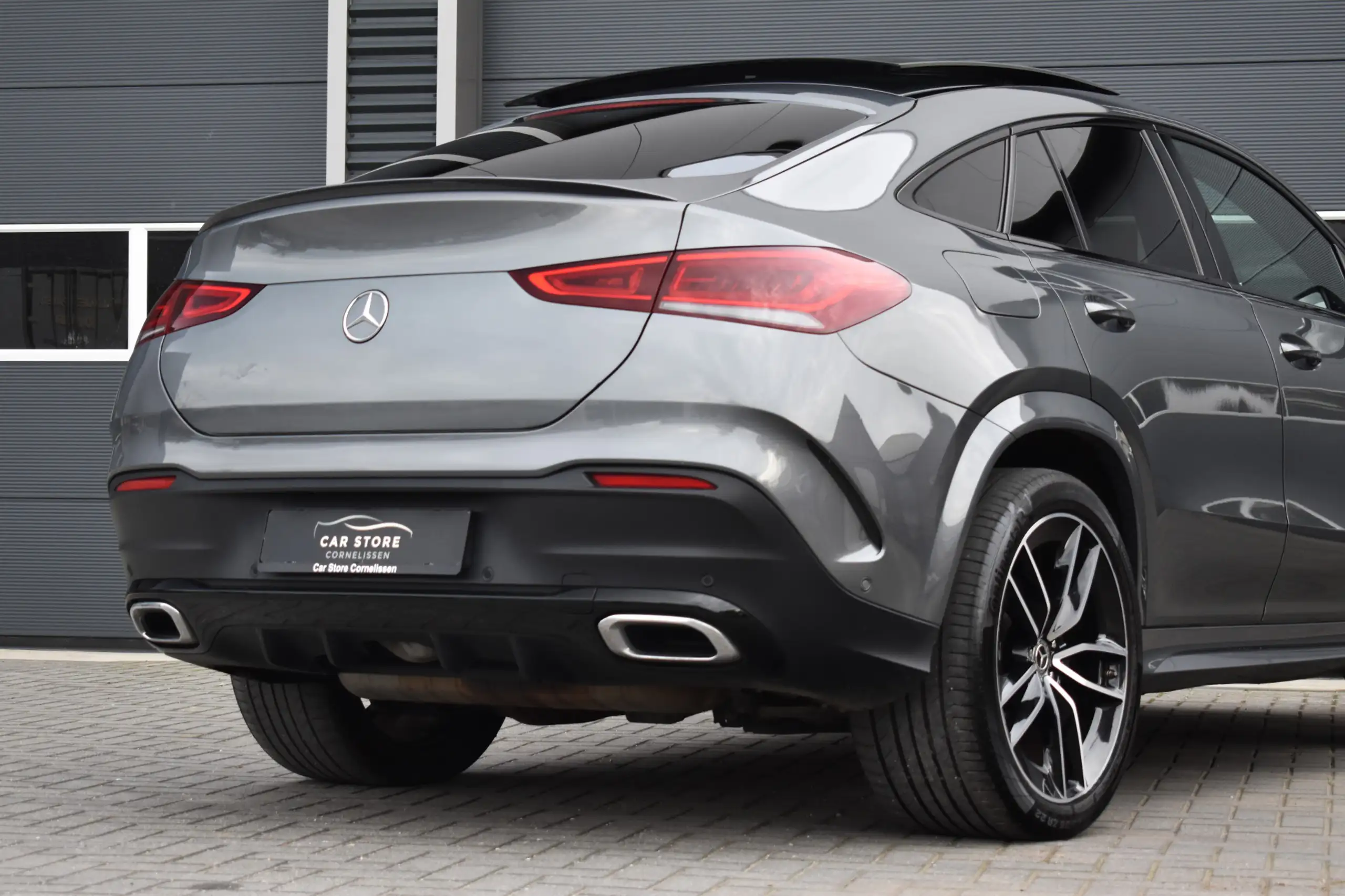 Mercedes-Benz - GLE 350