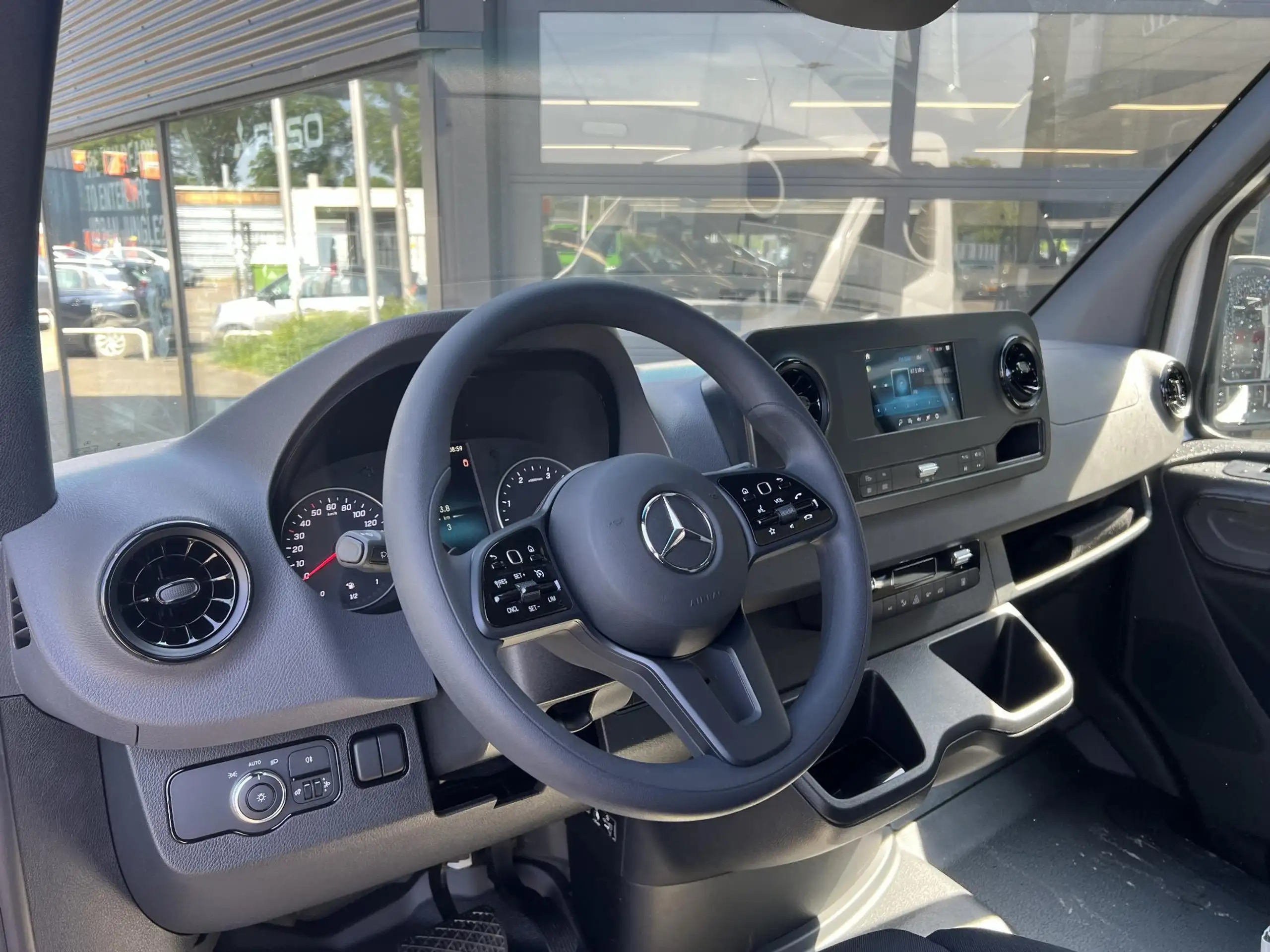 Mercedes-Benz - Sprinter