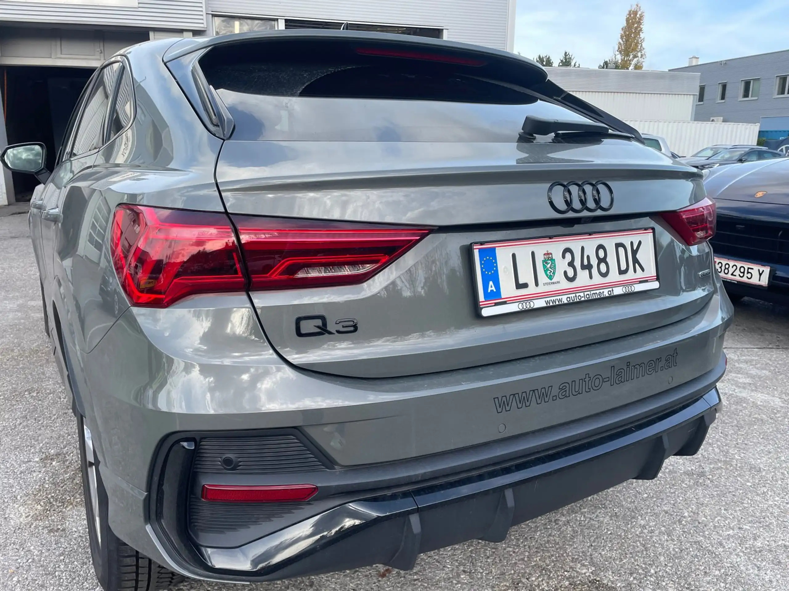 Audi - Q3