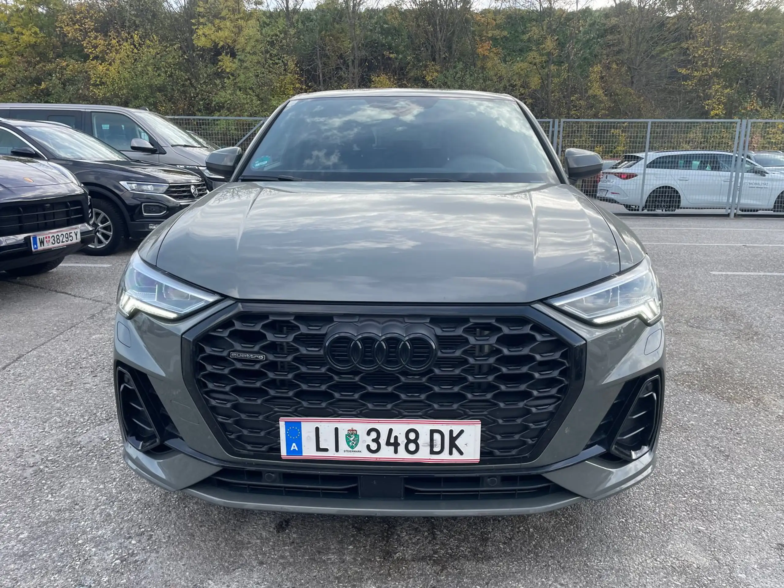 Audi - Q3