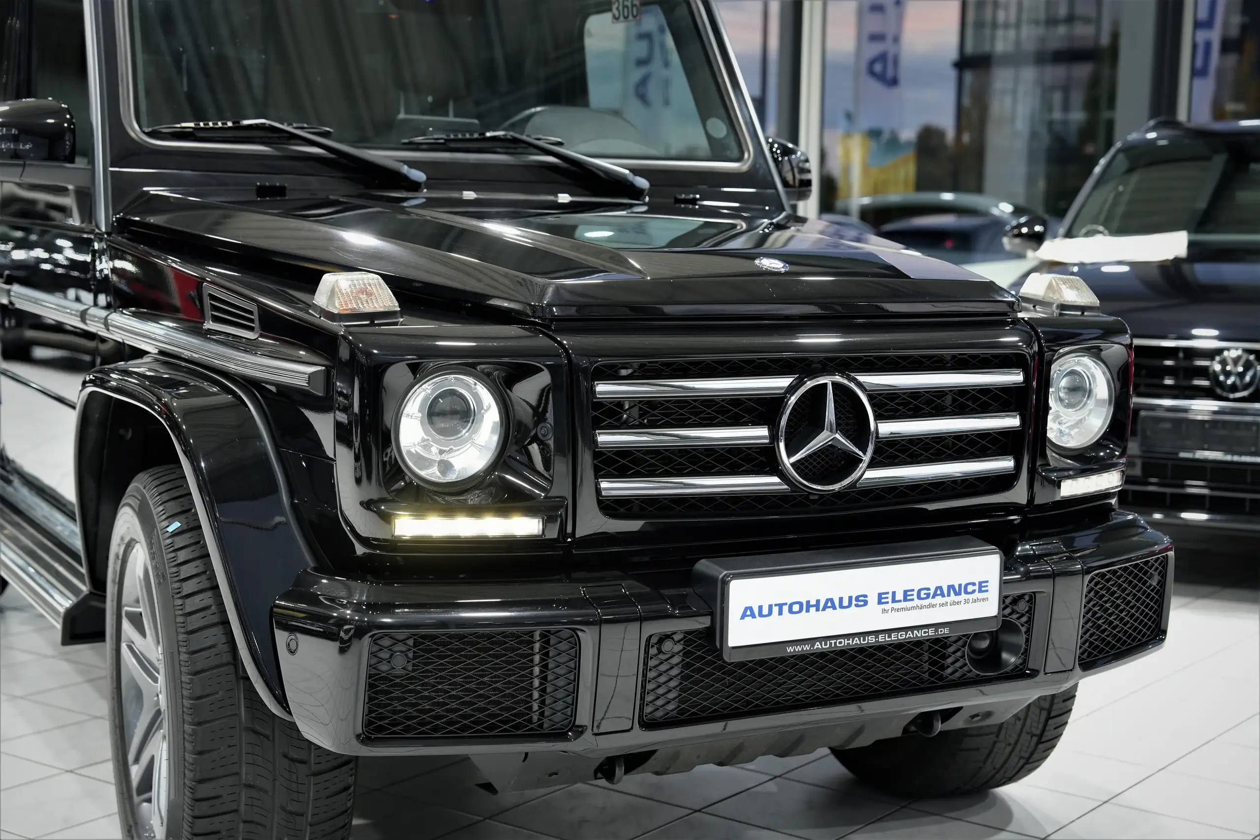 Mercedes-Benz - G 500