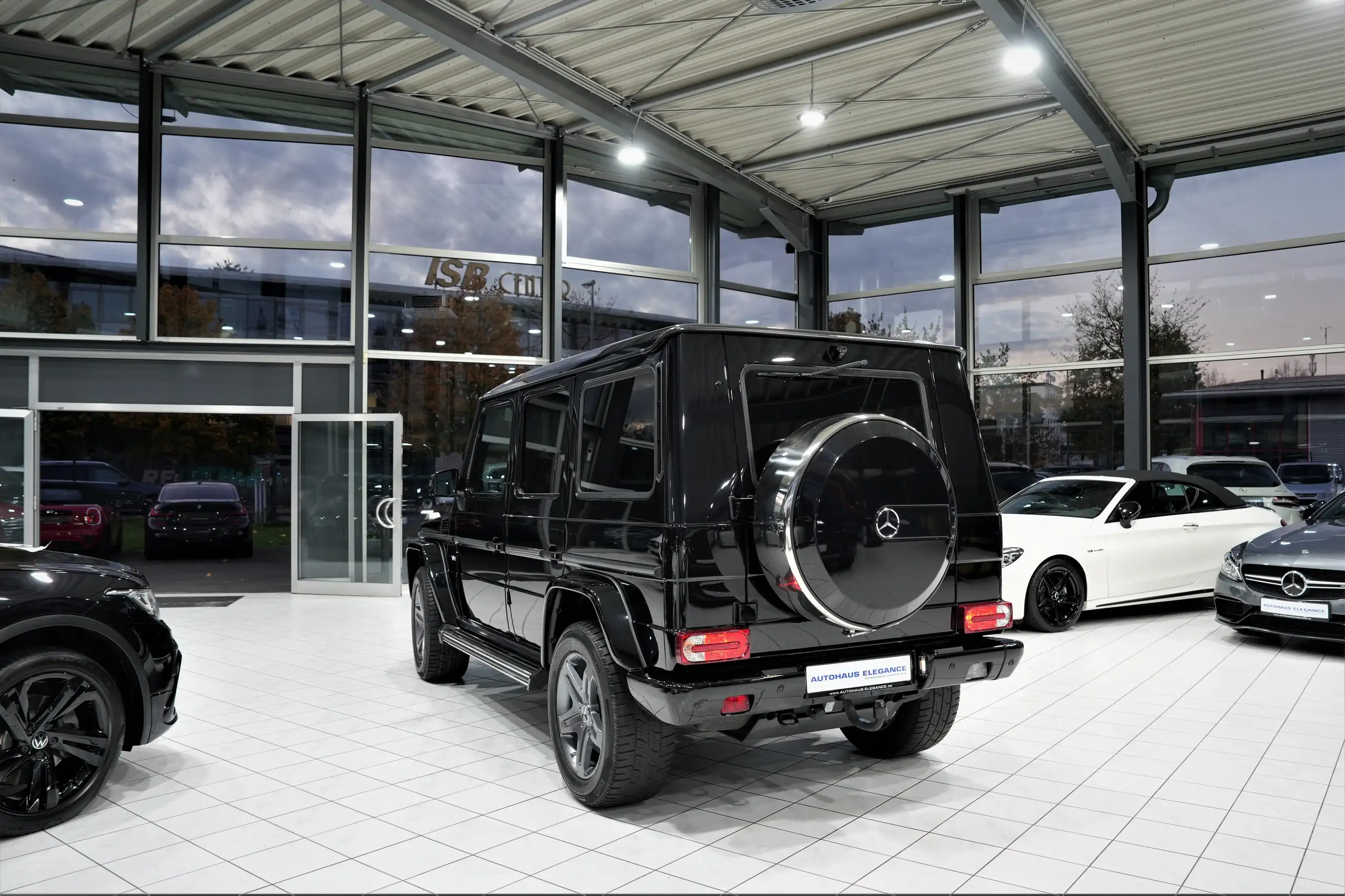 Mercedes-Benz - G 500