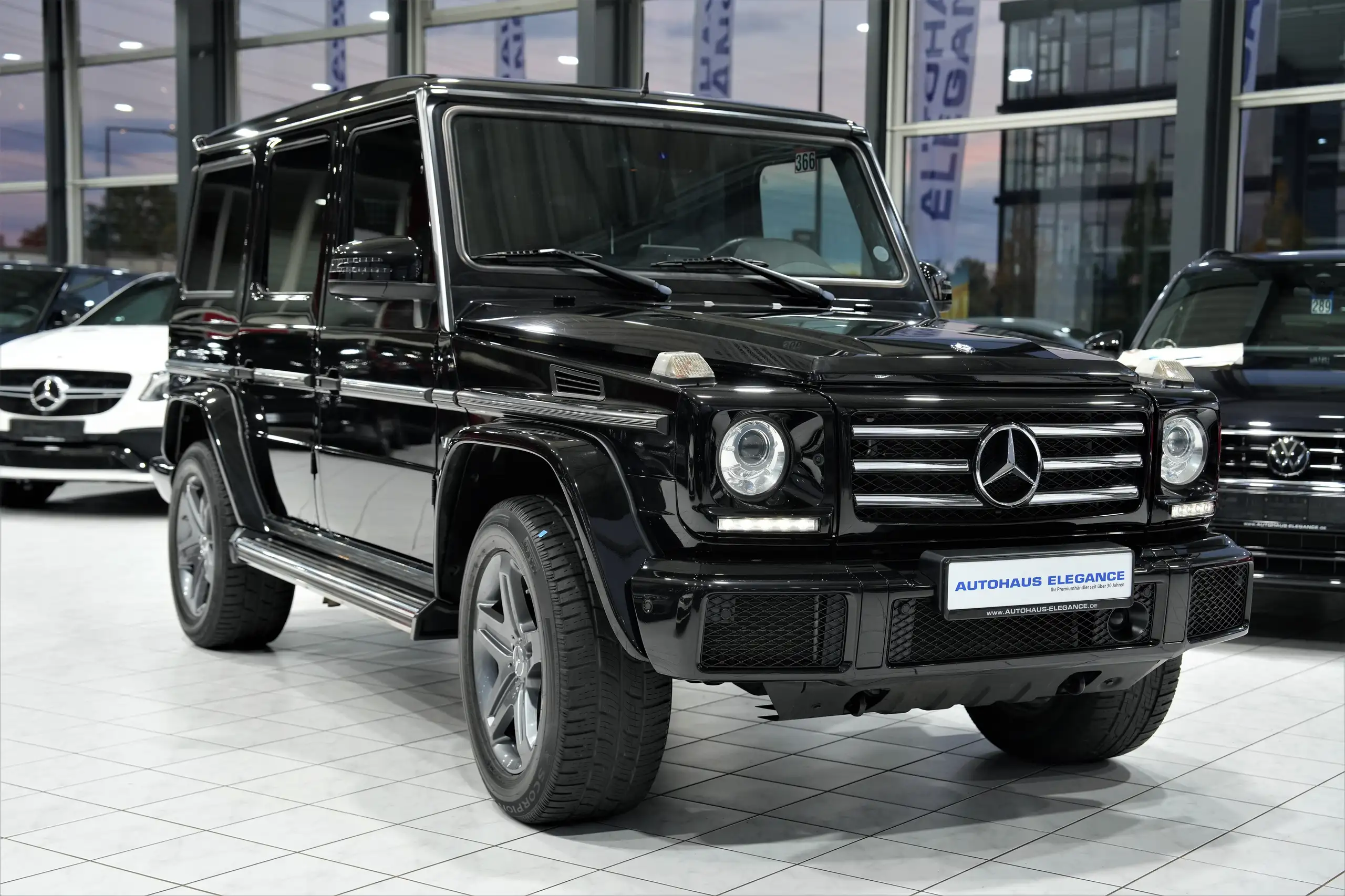 Mercedes-Benz - G 500