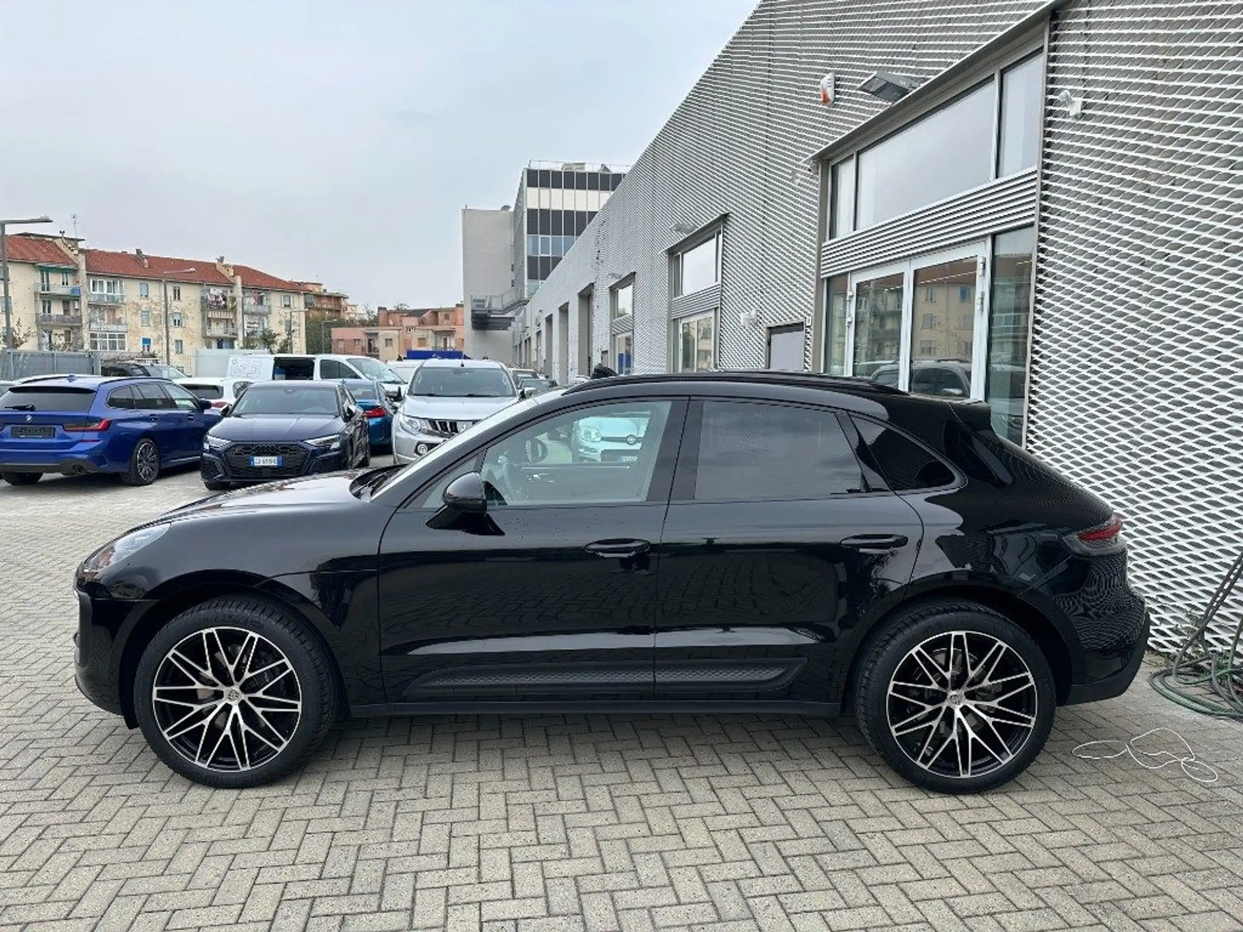 Porsche - Macan