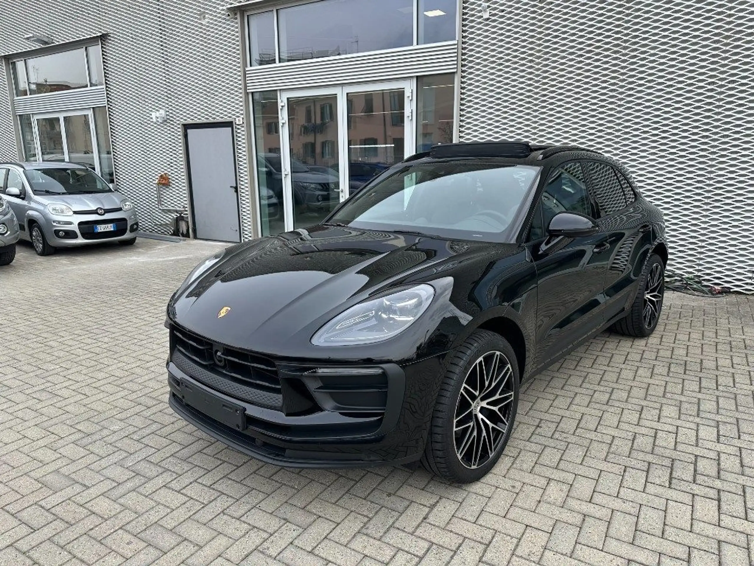 Porsche - Macan