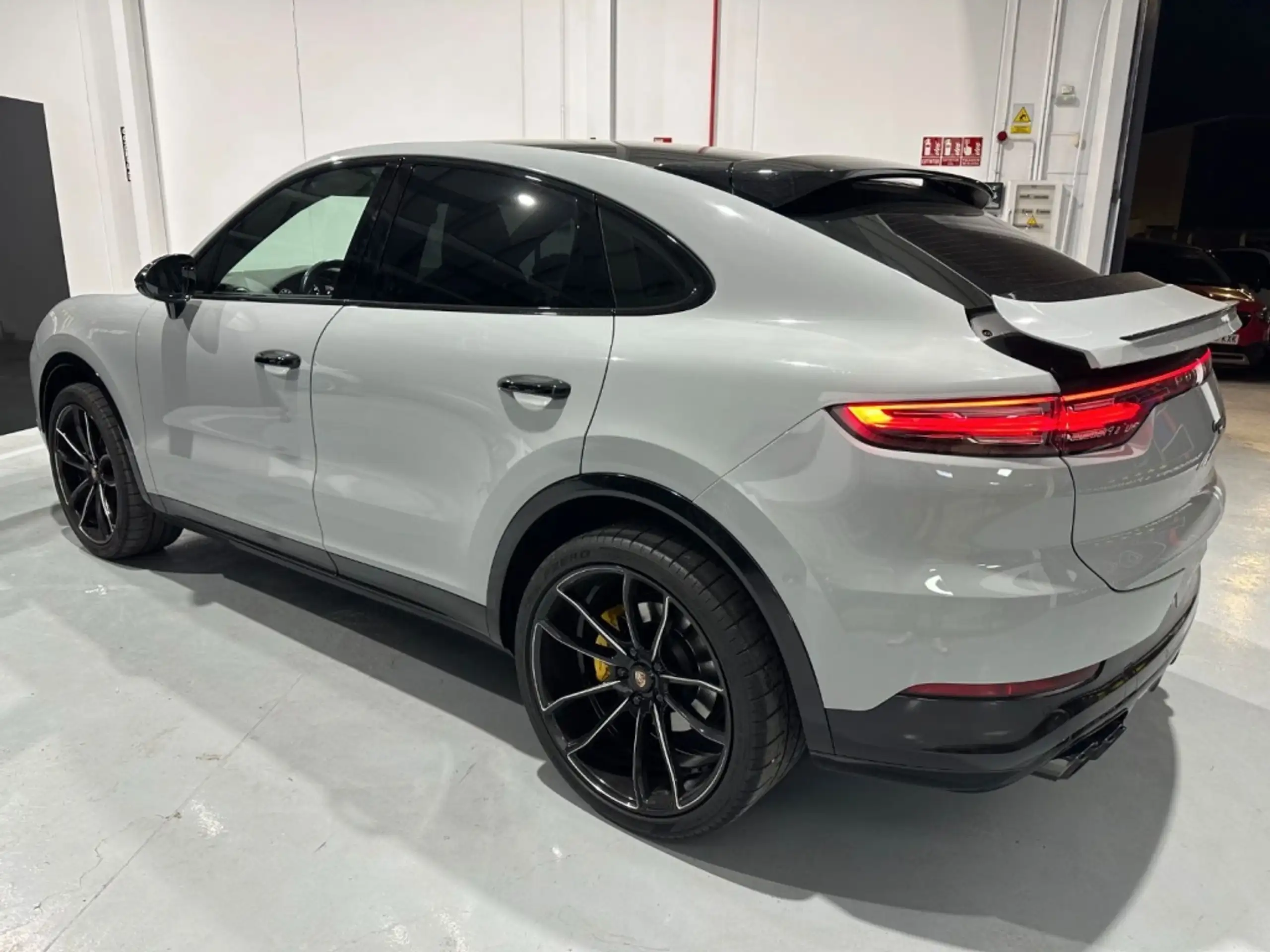 Porsche - Cayenne