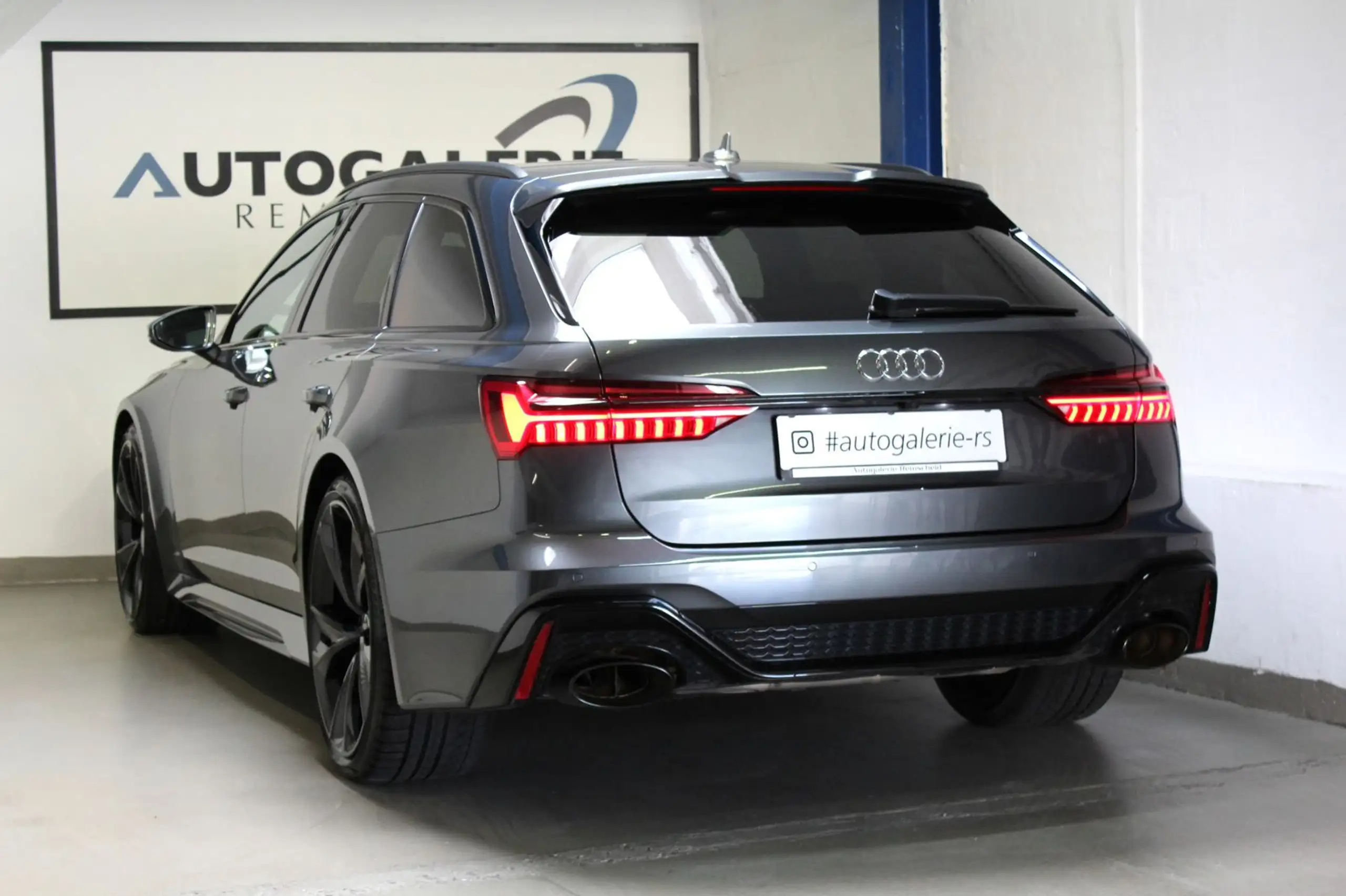 Audi - RS6