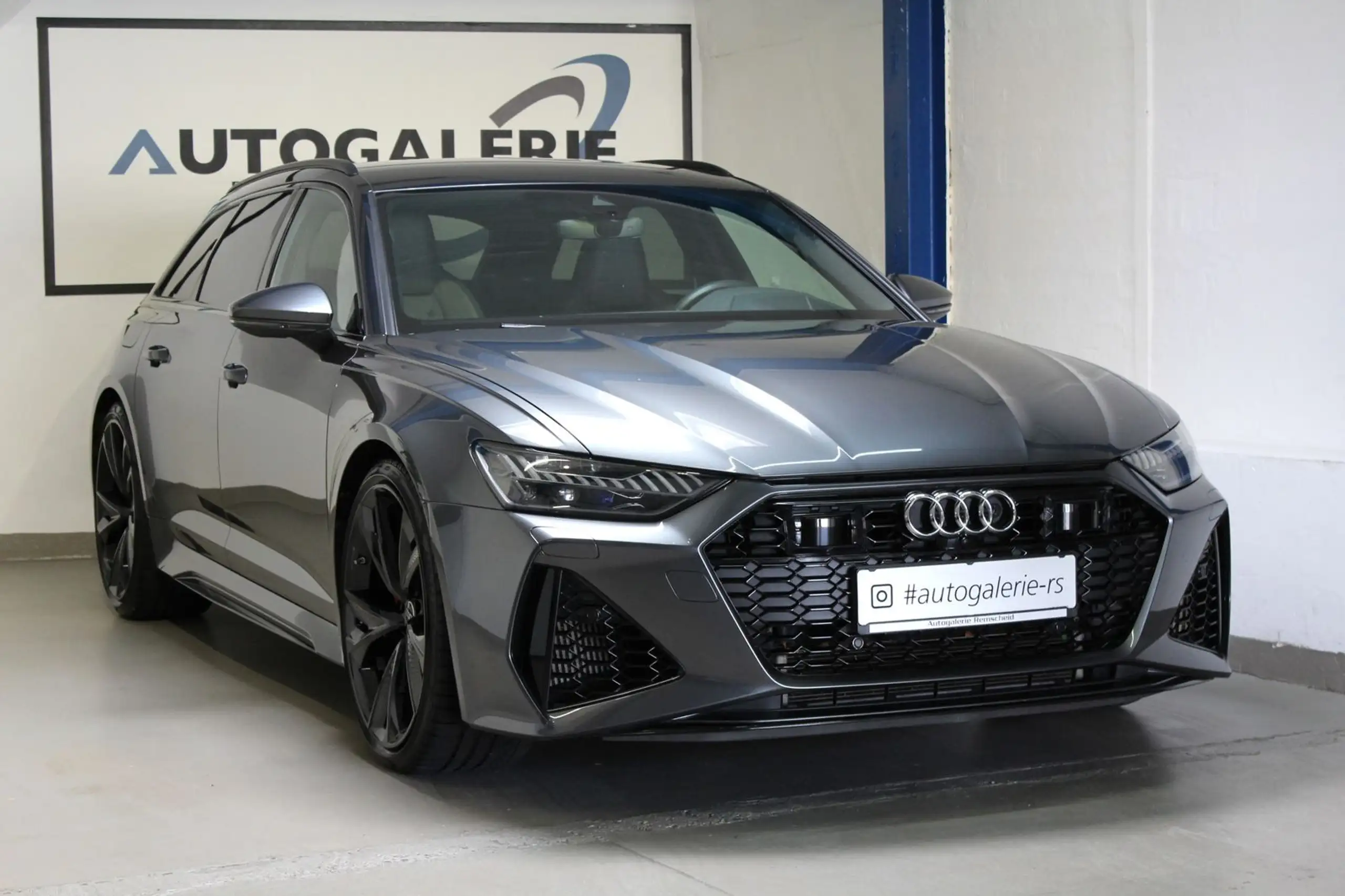 Audi - RS6