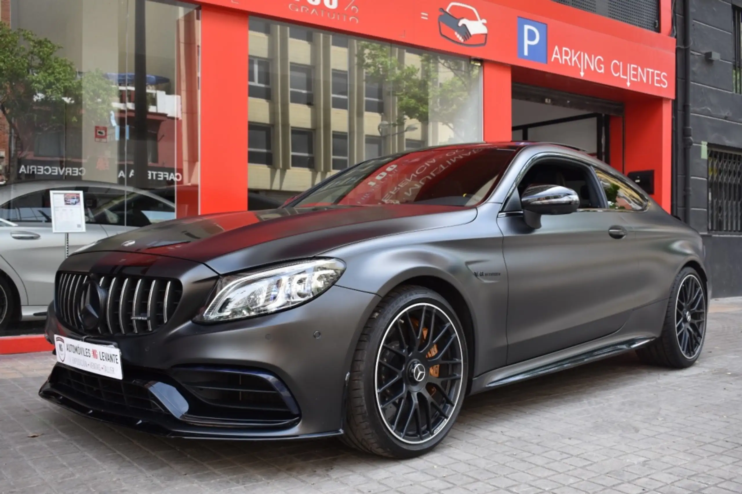 Mercedes-Benz - C 63 AMG