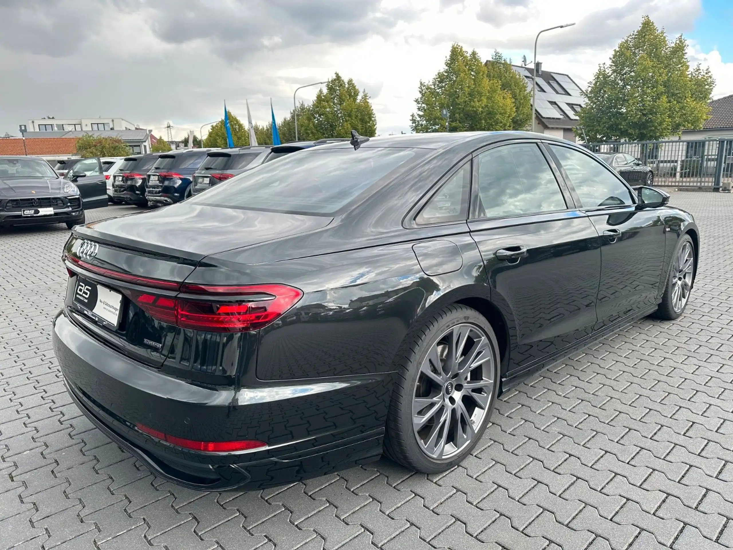 Audi - A8