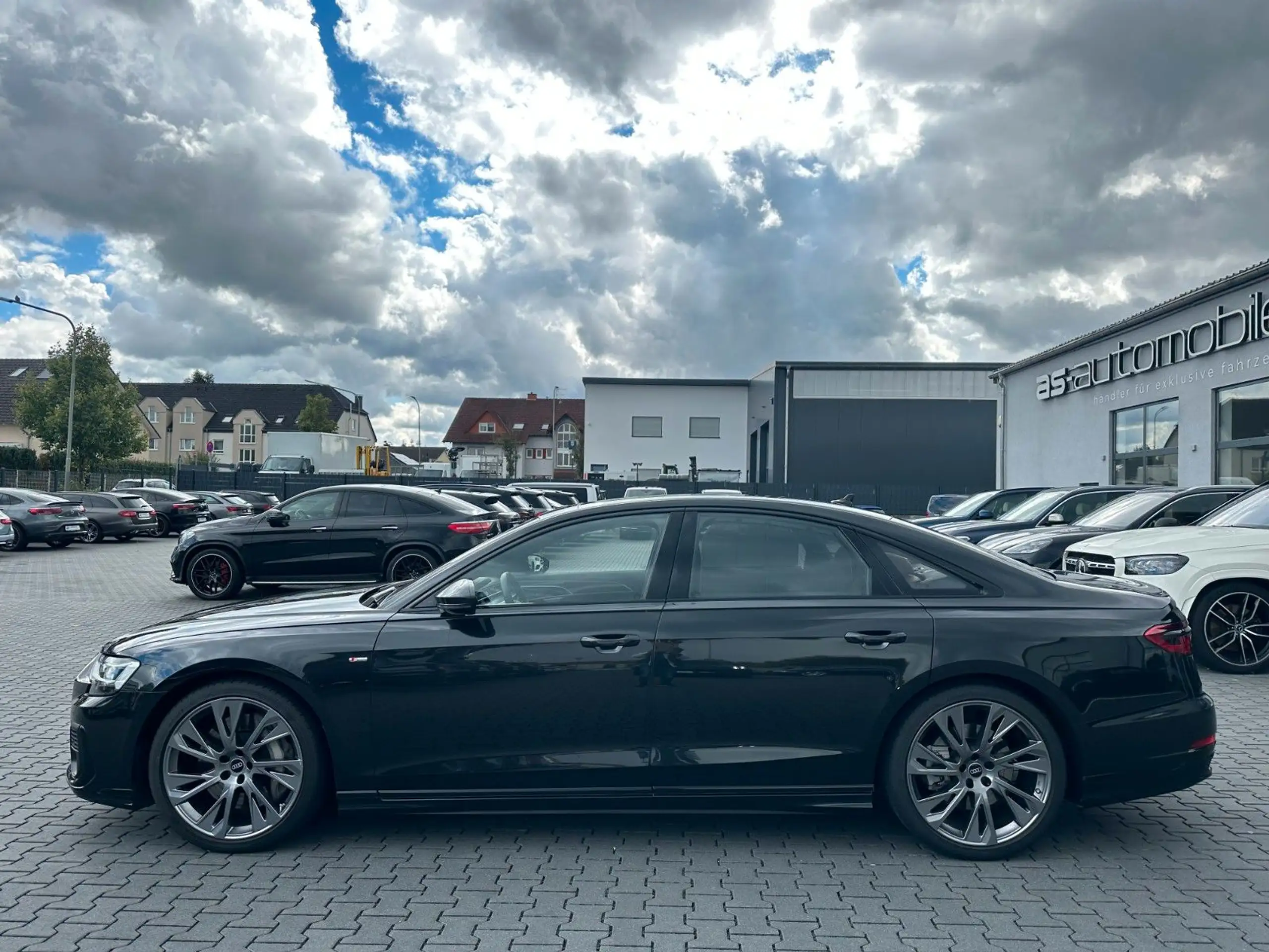 Audi - A8