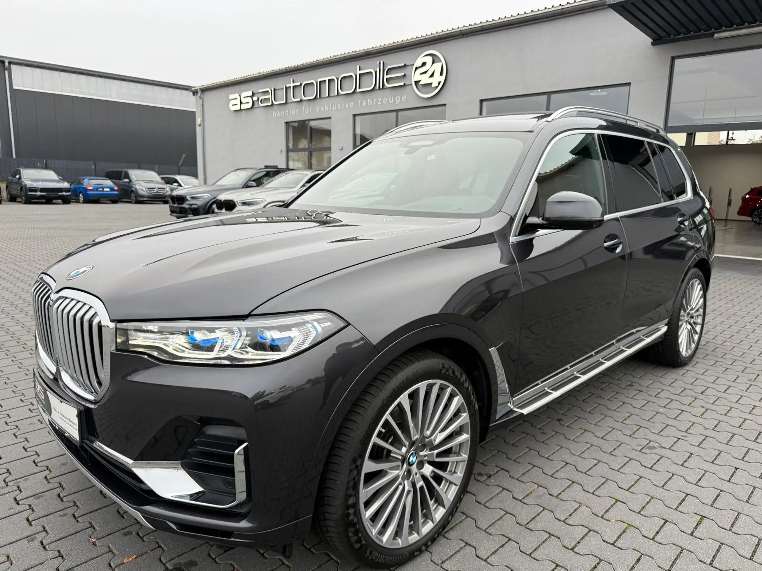 BMW - X7