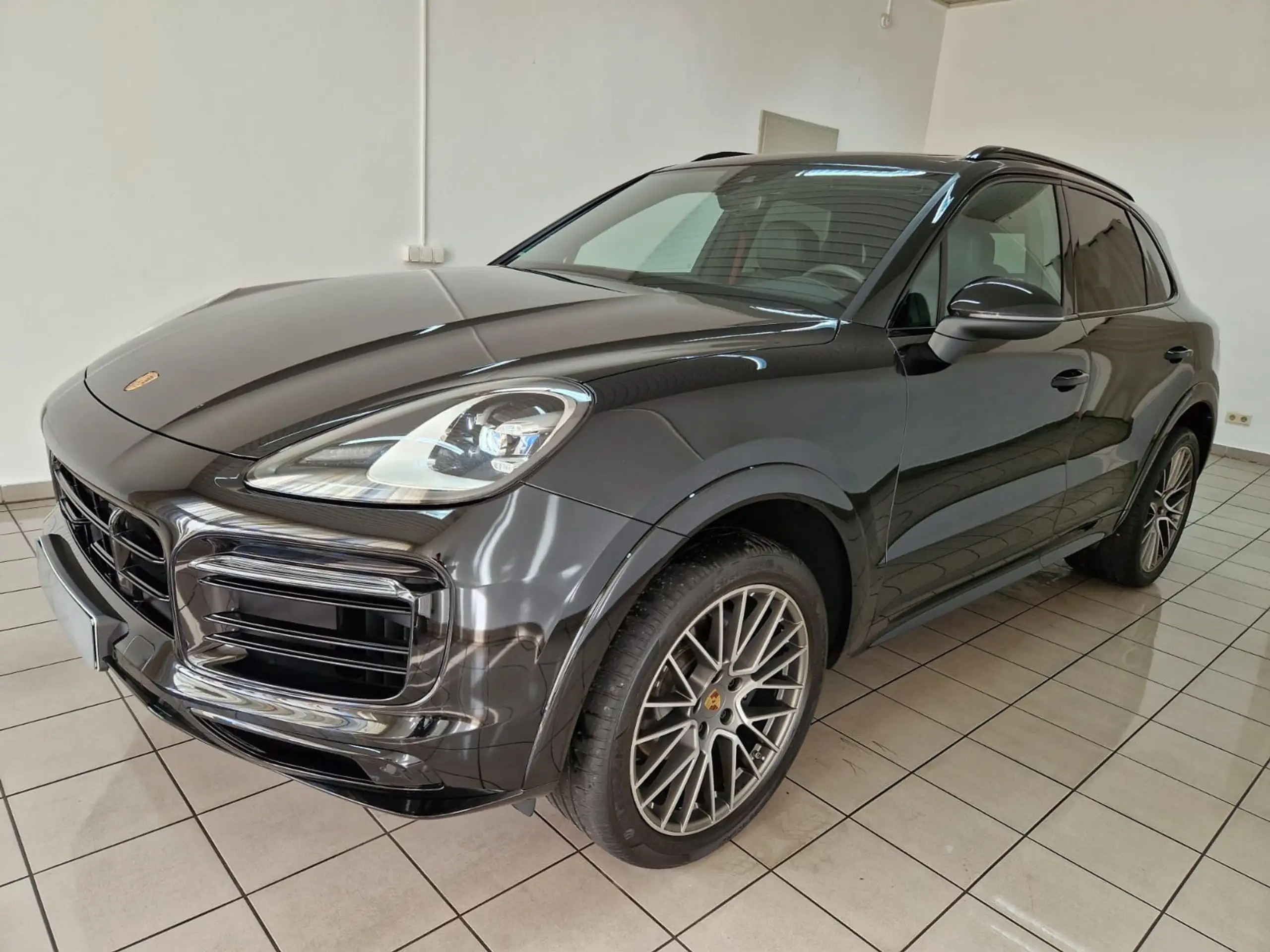 Porsche - Cayenne