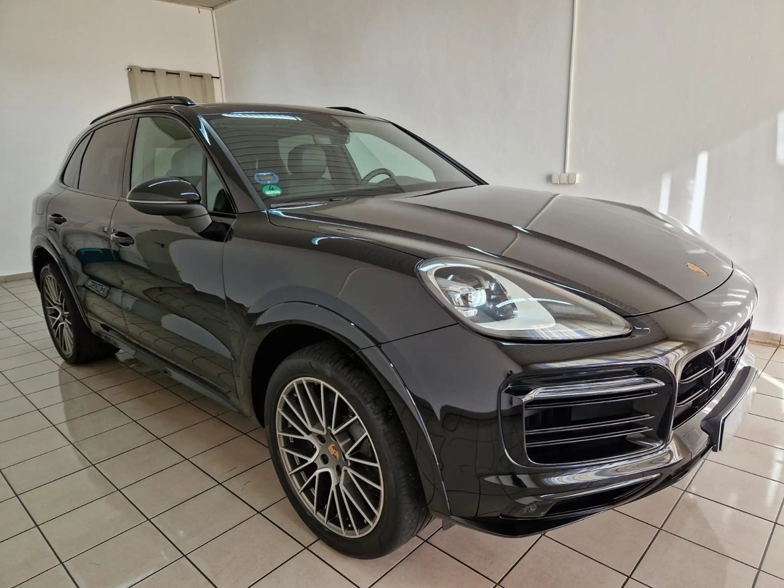 Porsche - Cayenne