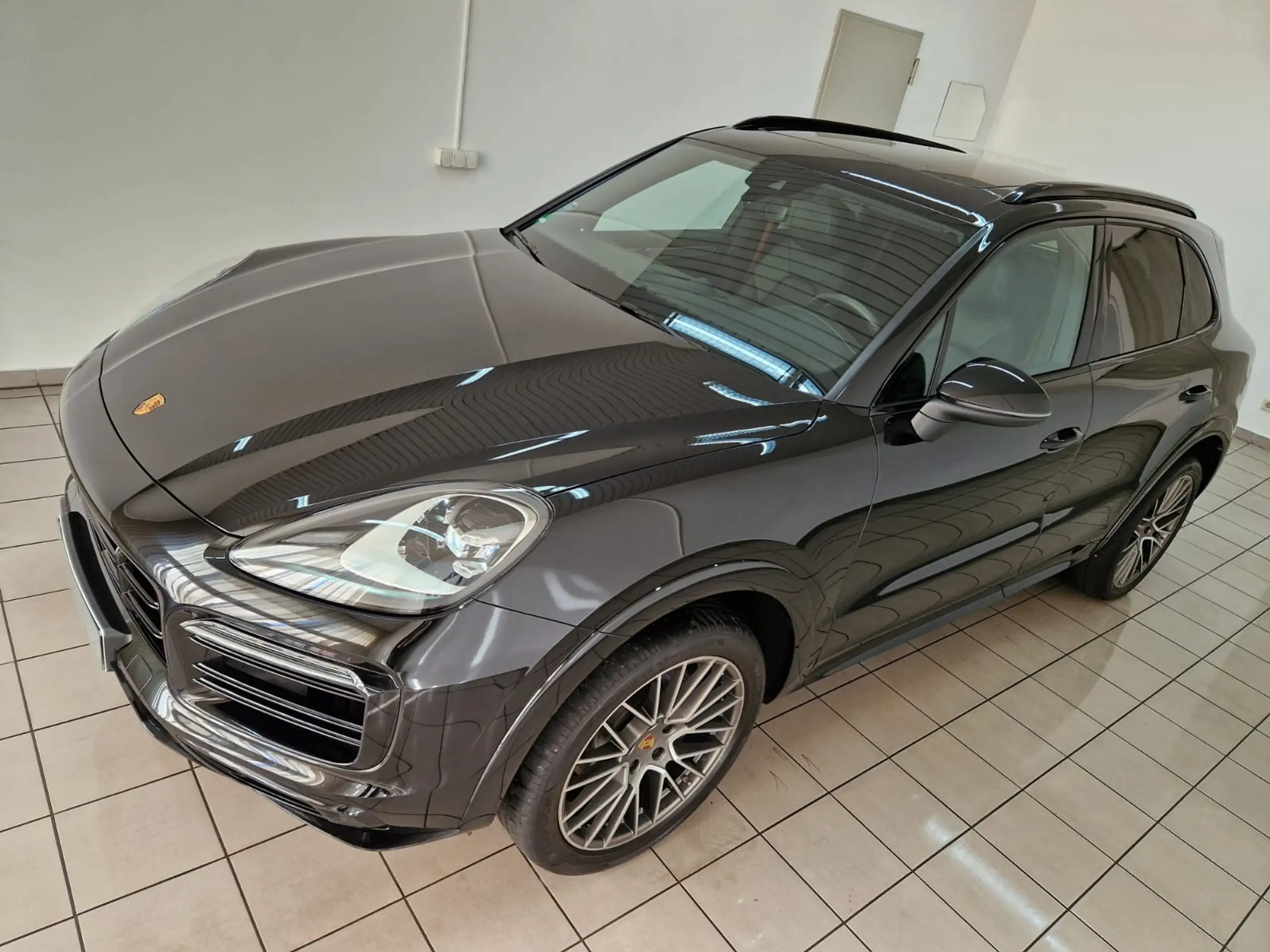 Porsche - Cayenne