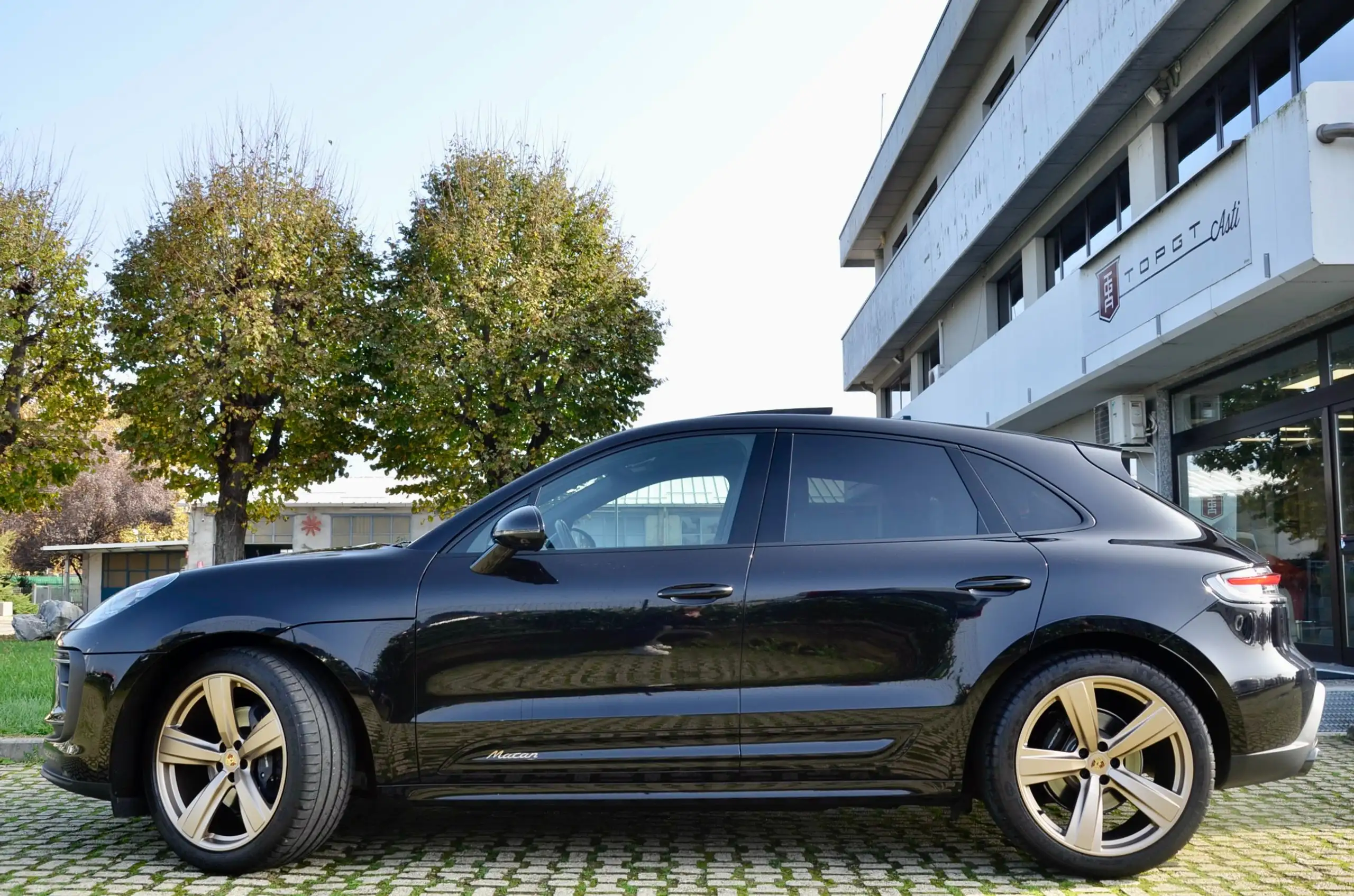 Porsche - Macan