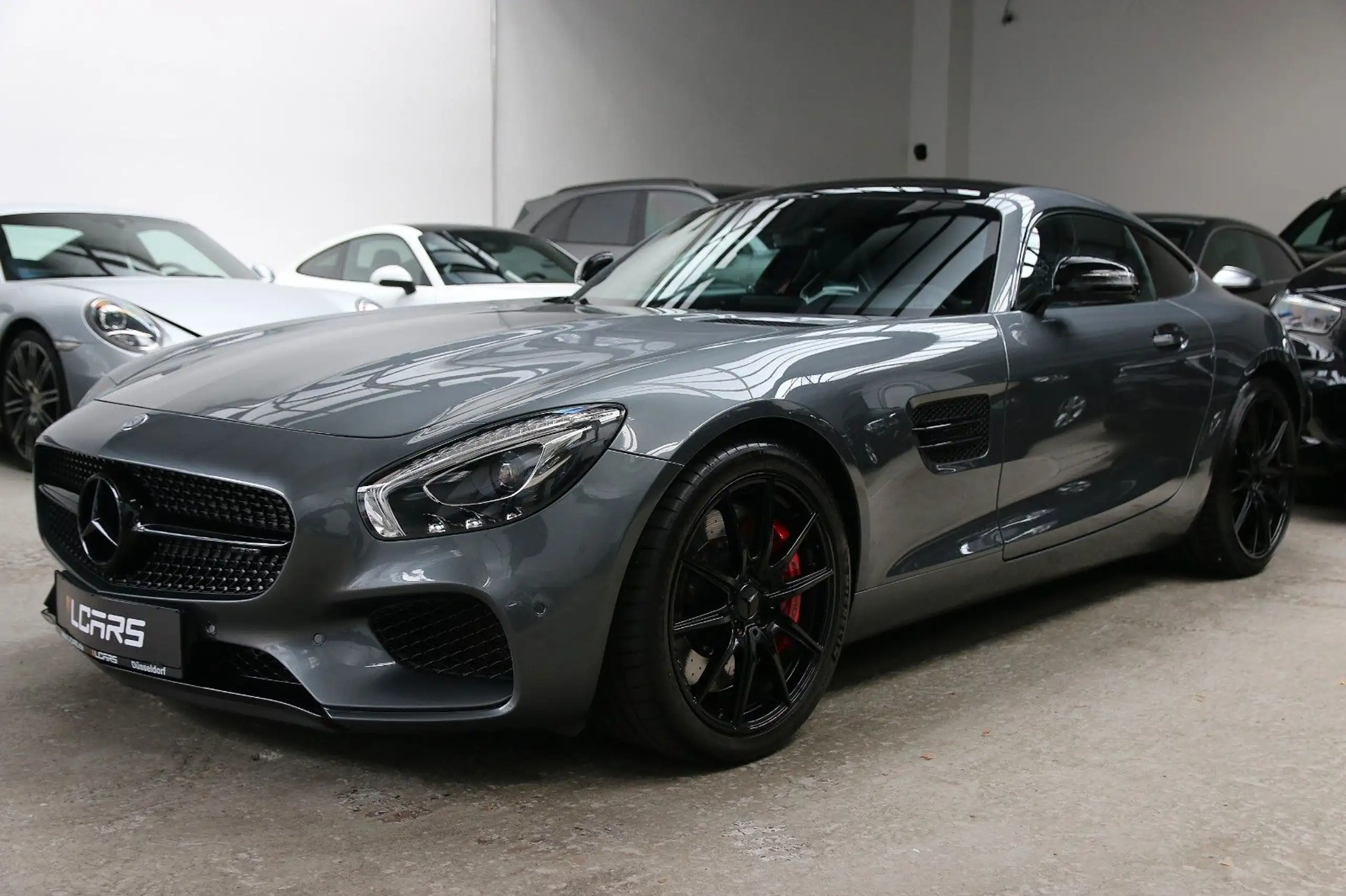 Mercedes-Benz - AMG GT